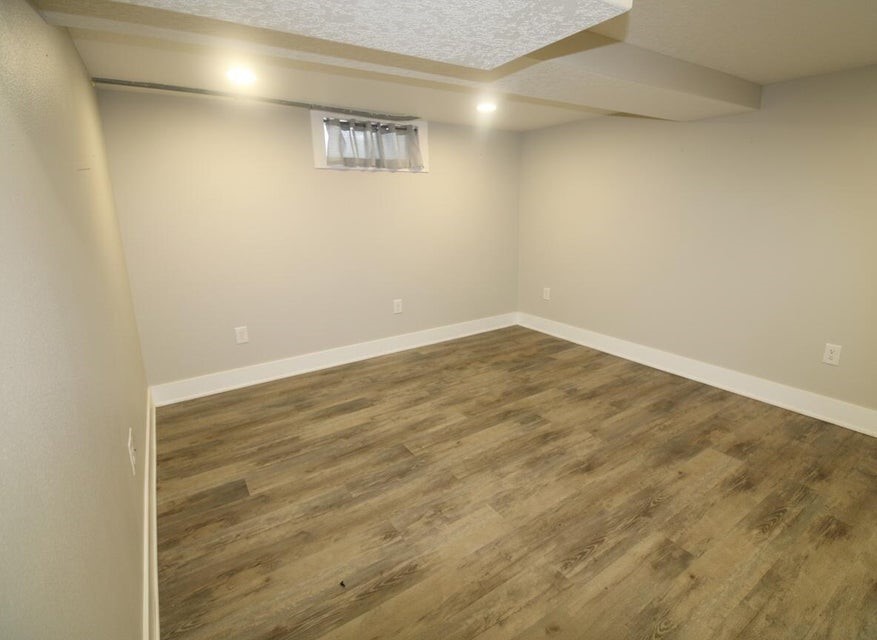 2735 College Avenue Property Photo 10