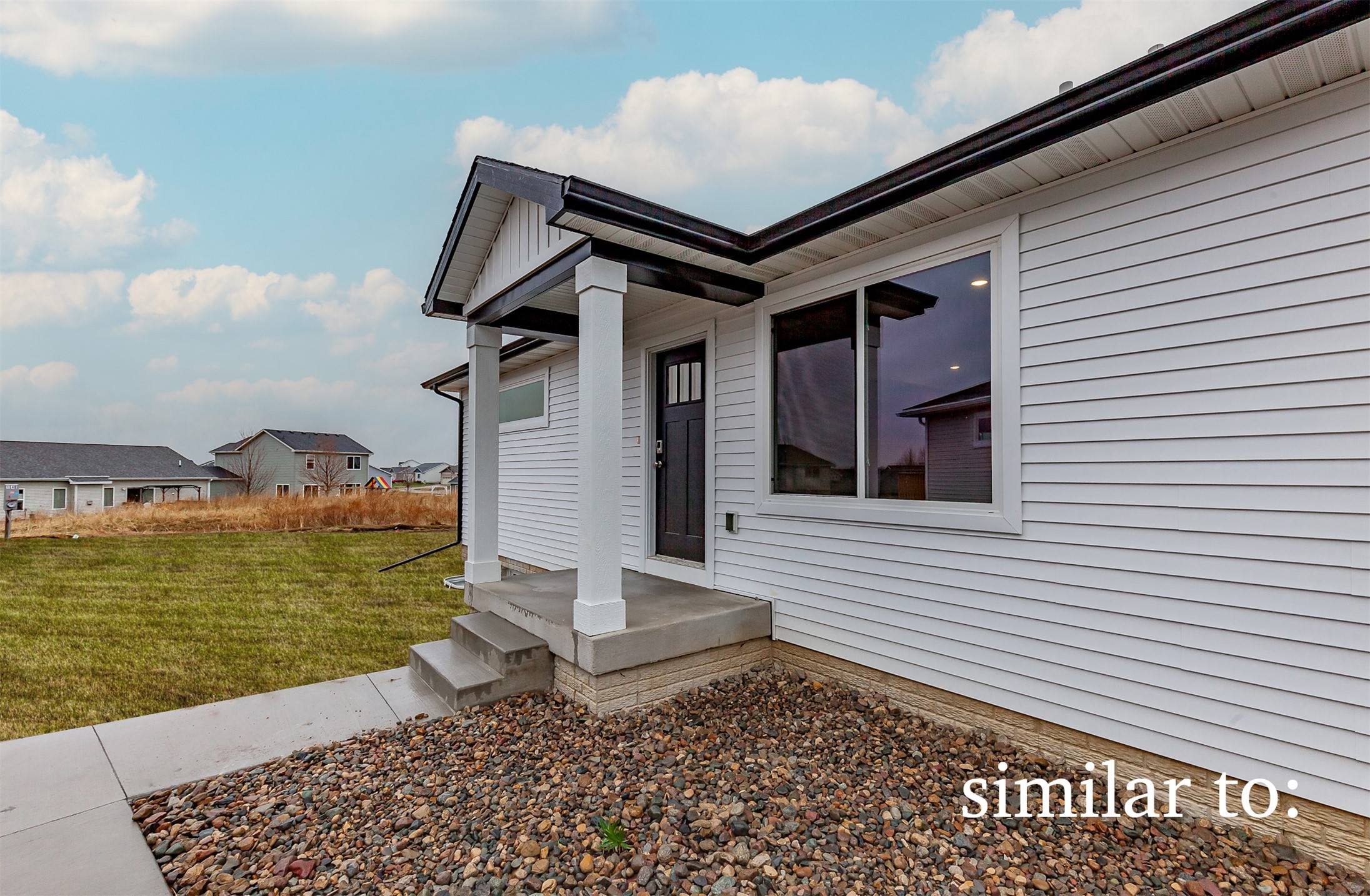 1534 Foxtail Drive Se Property Photo 3