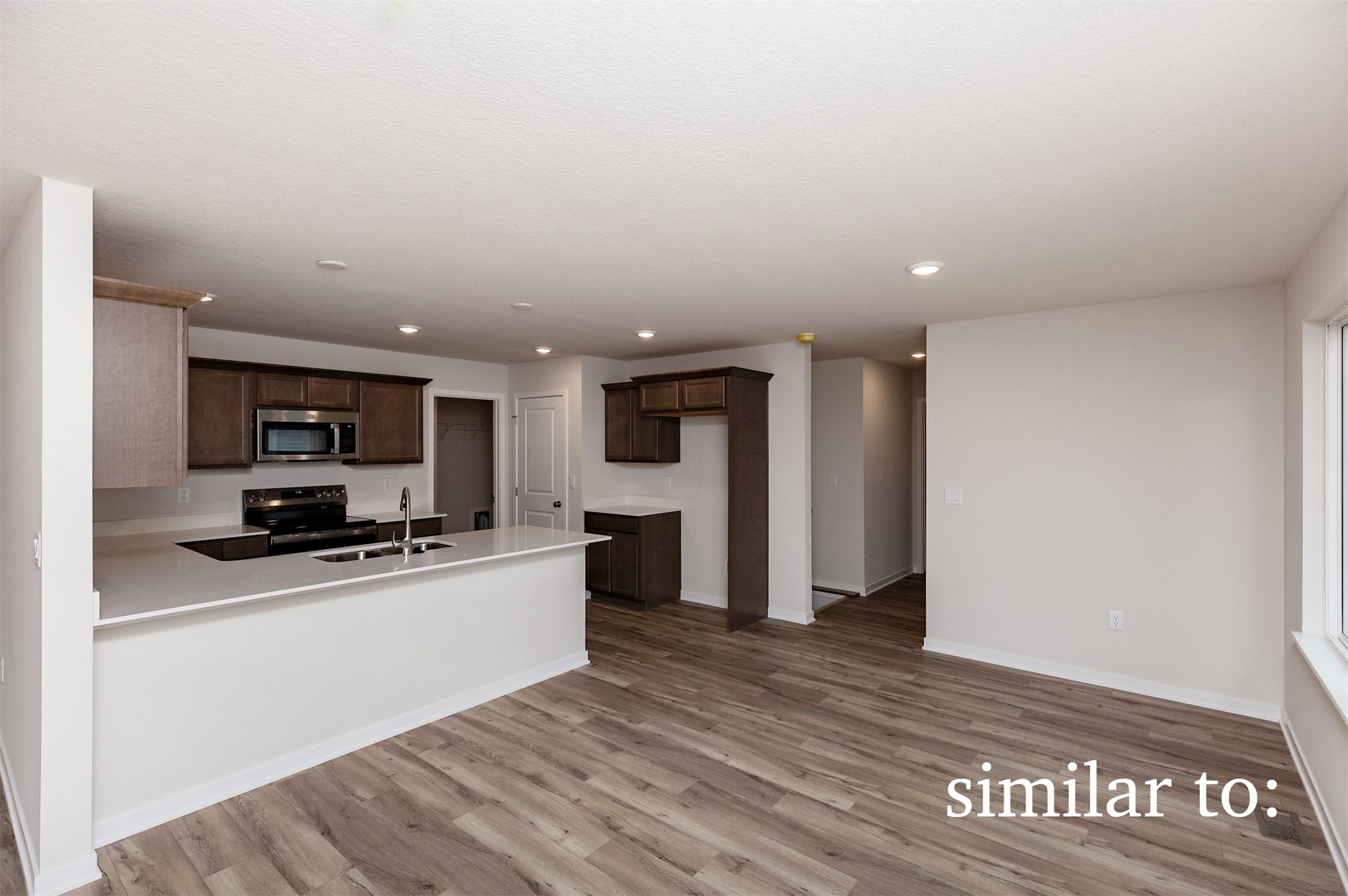 1534 Foxtail Drive Se Property Photo 10
