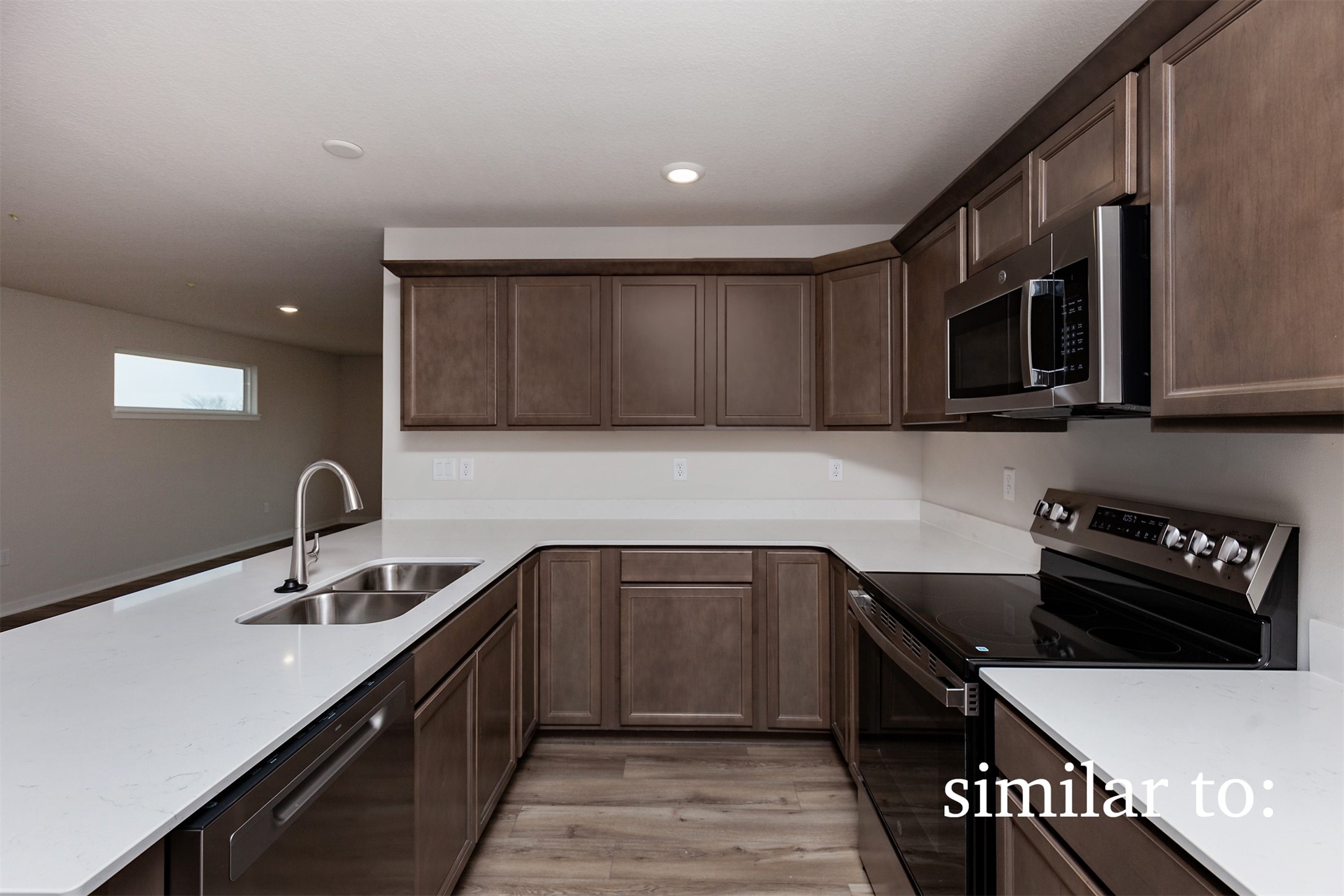 1534 Foxtail Drive Se Property Photo 14