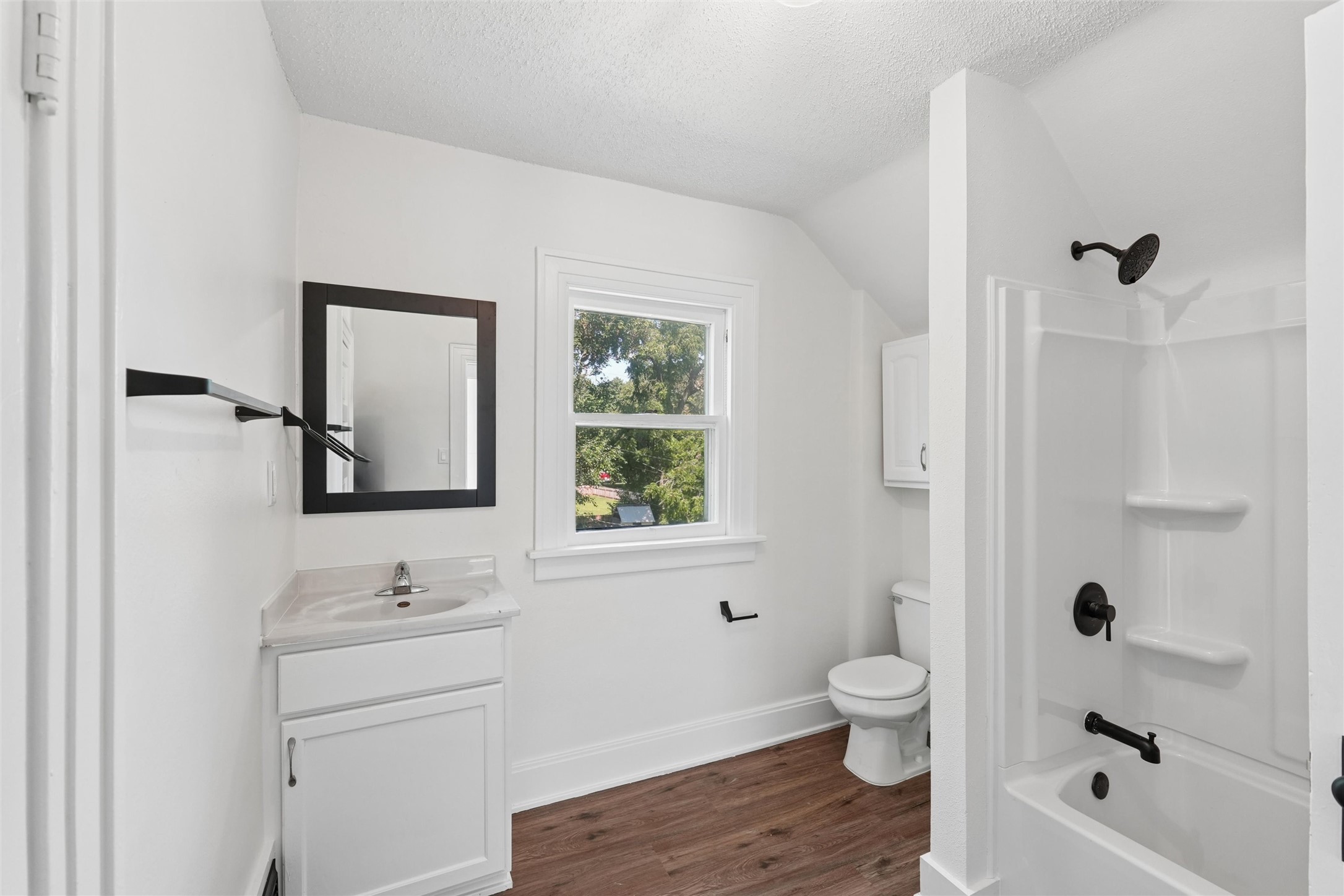 815 Elm Avenue Property Photo 12