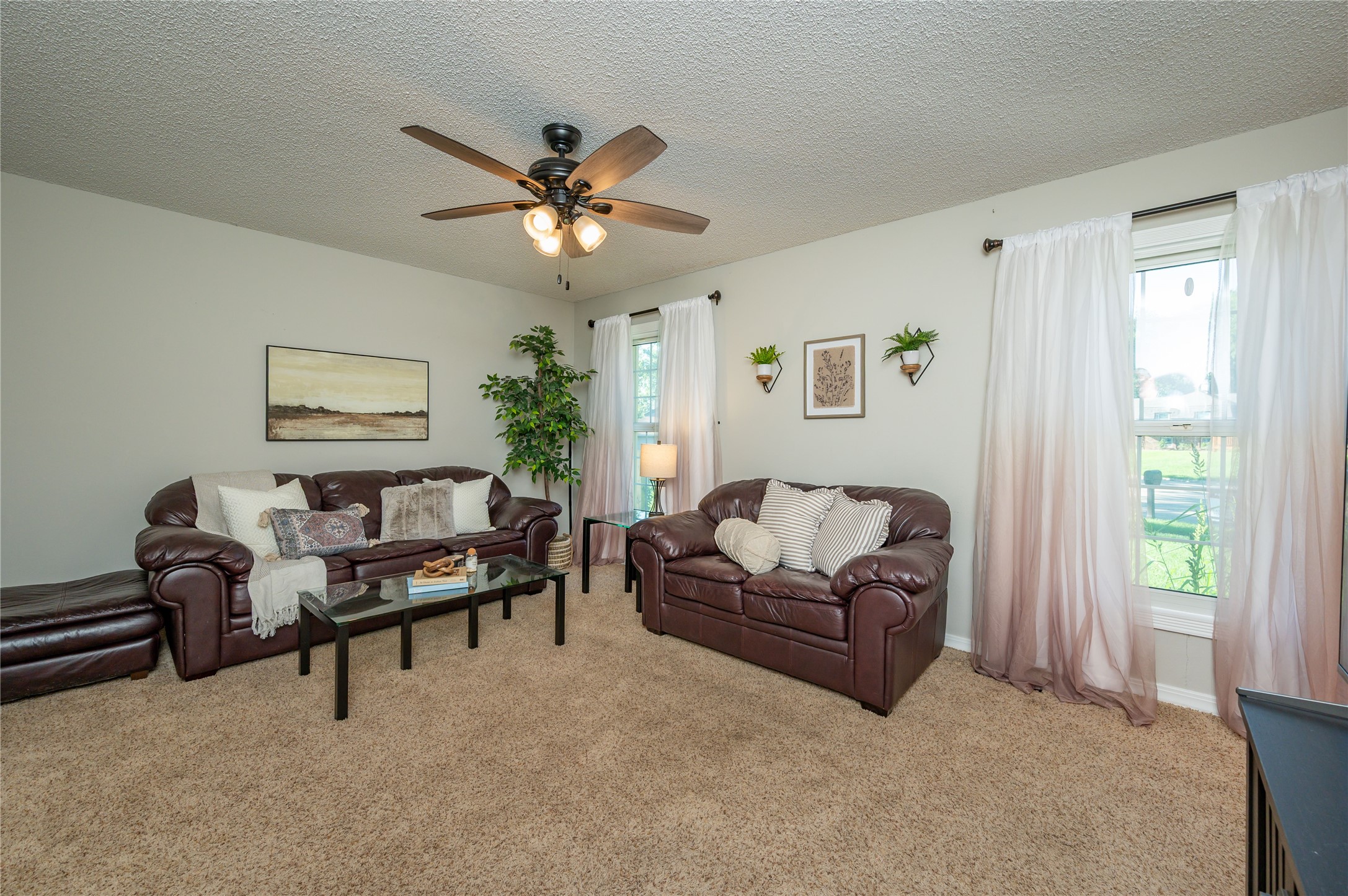 1900 Juniper Court Property Photo 3