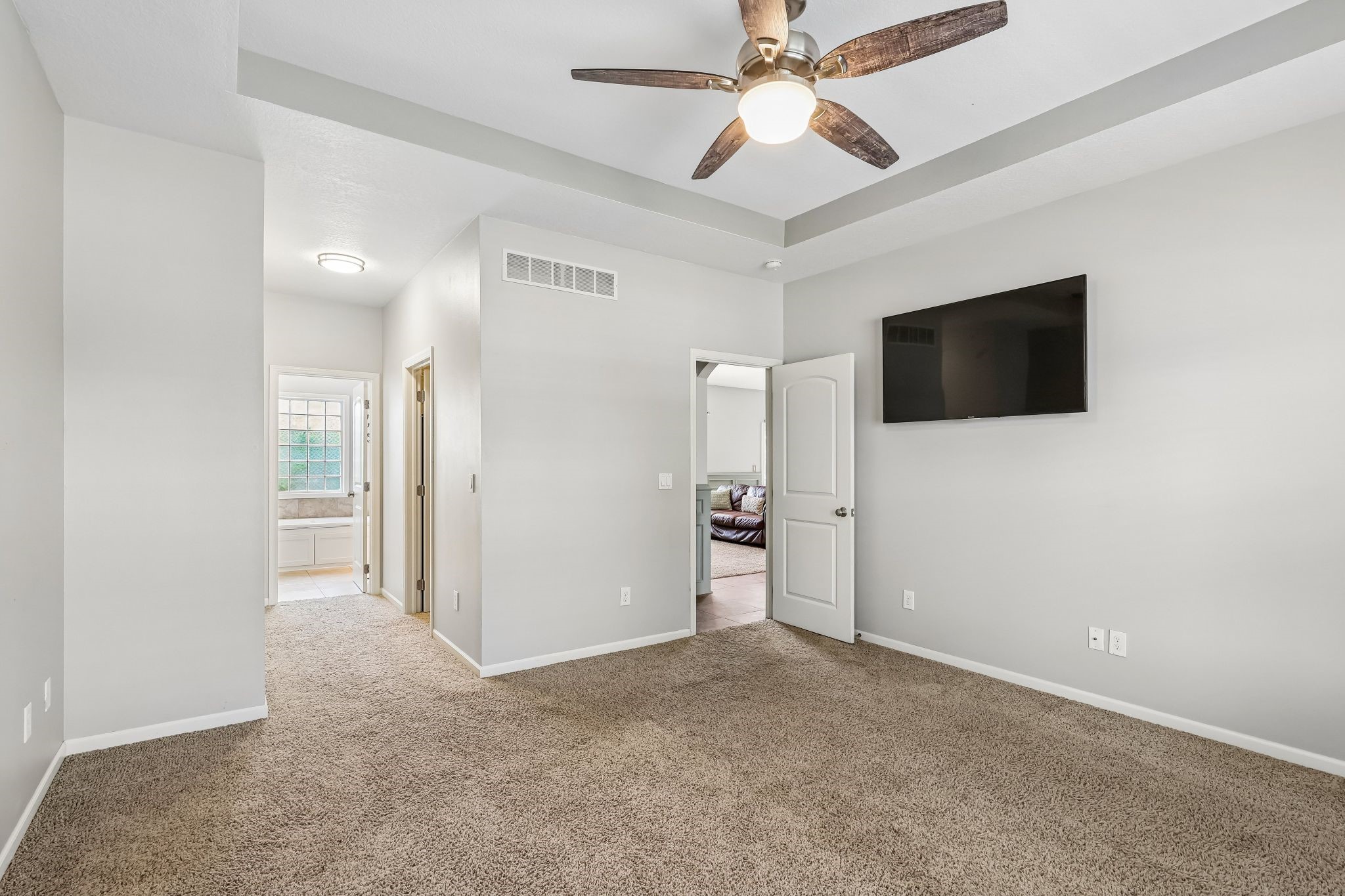 714 Ne 45th Court Property Photo 14
