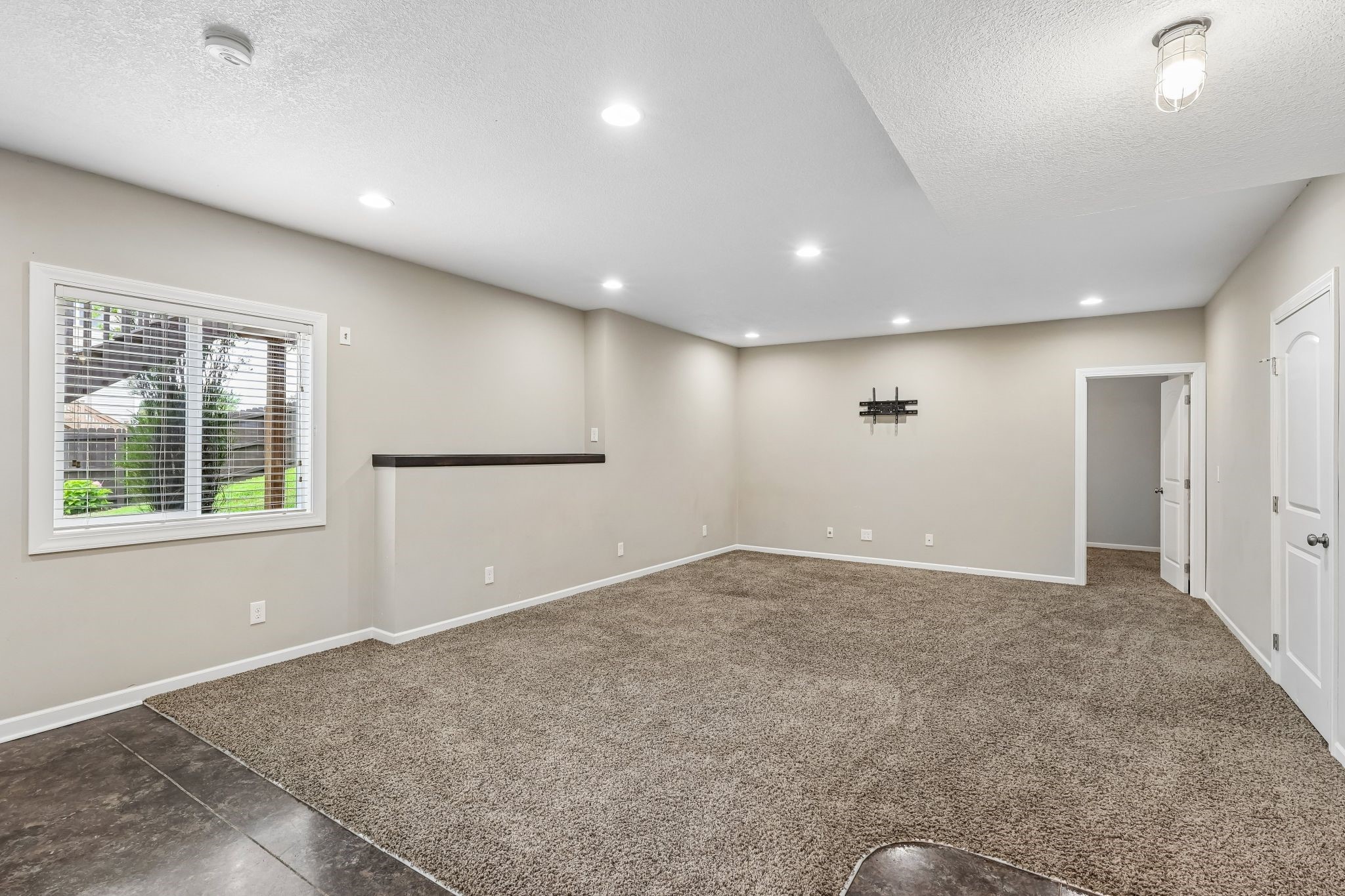 714 Ne 45th Court Property Photo 25