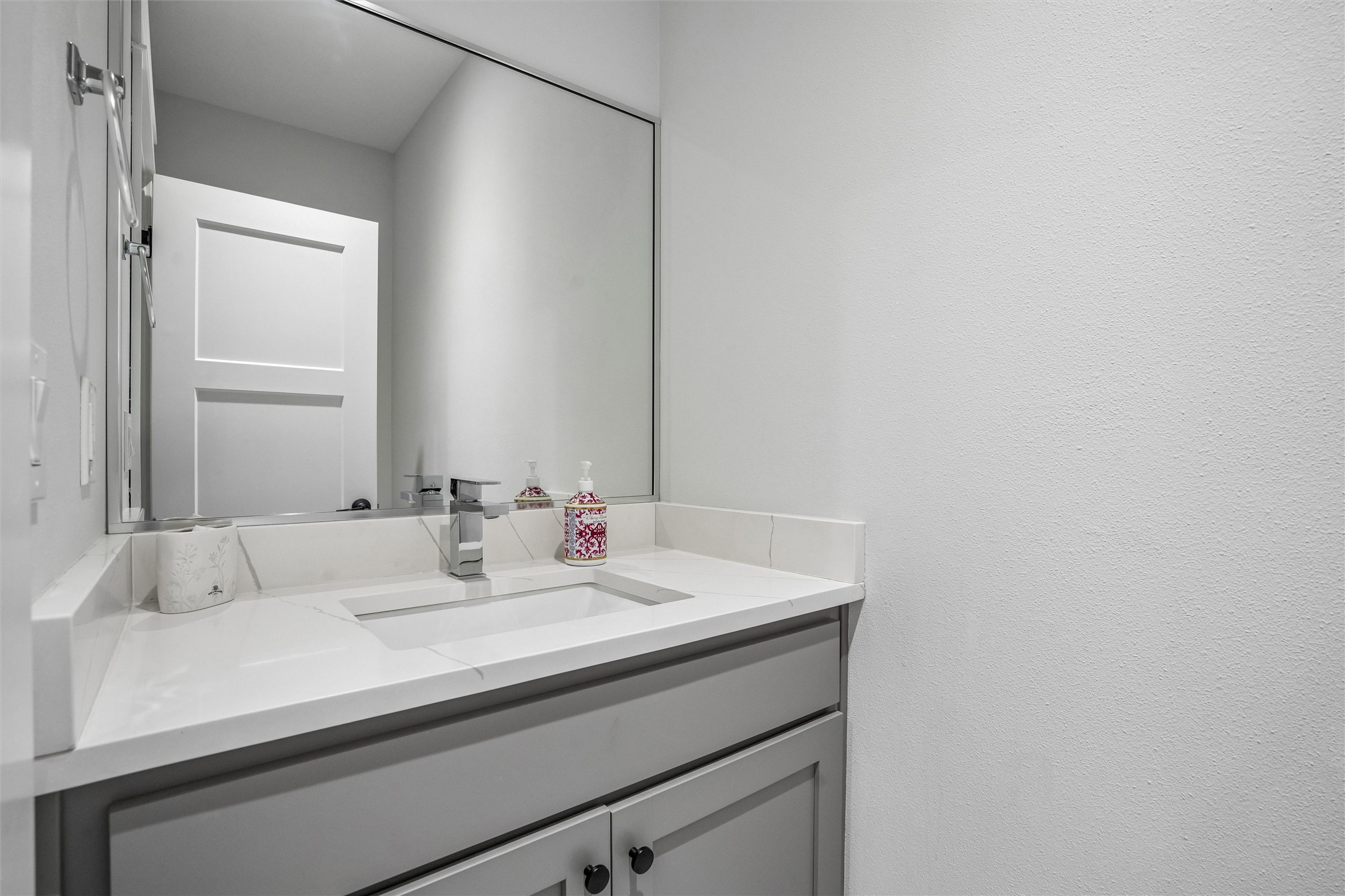 10324 Hidden Valley Drive Property Photo 12