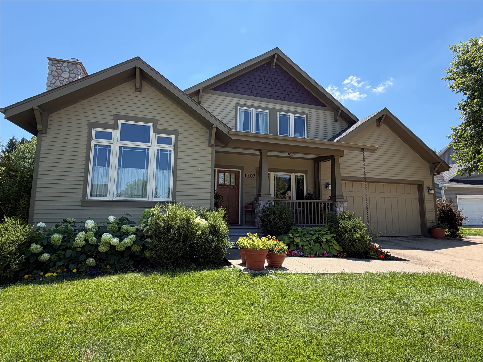 1207 Shadow Lane Property Photo 1