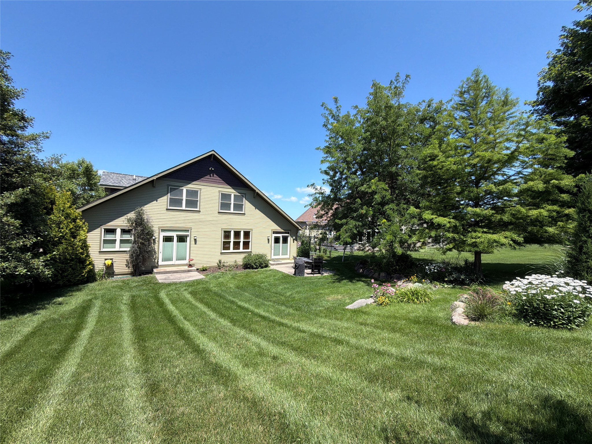 1207 Shadow Lane Property Photo 2