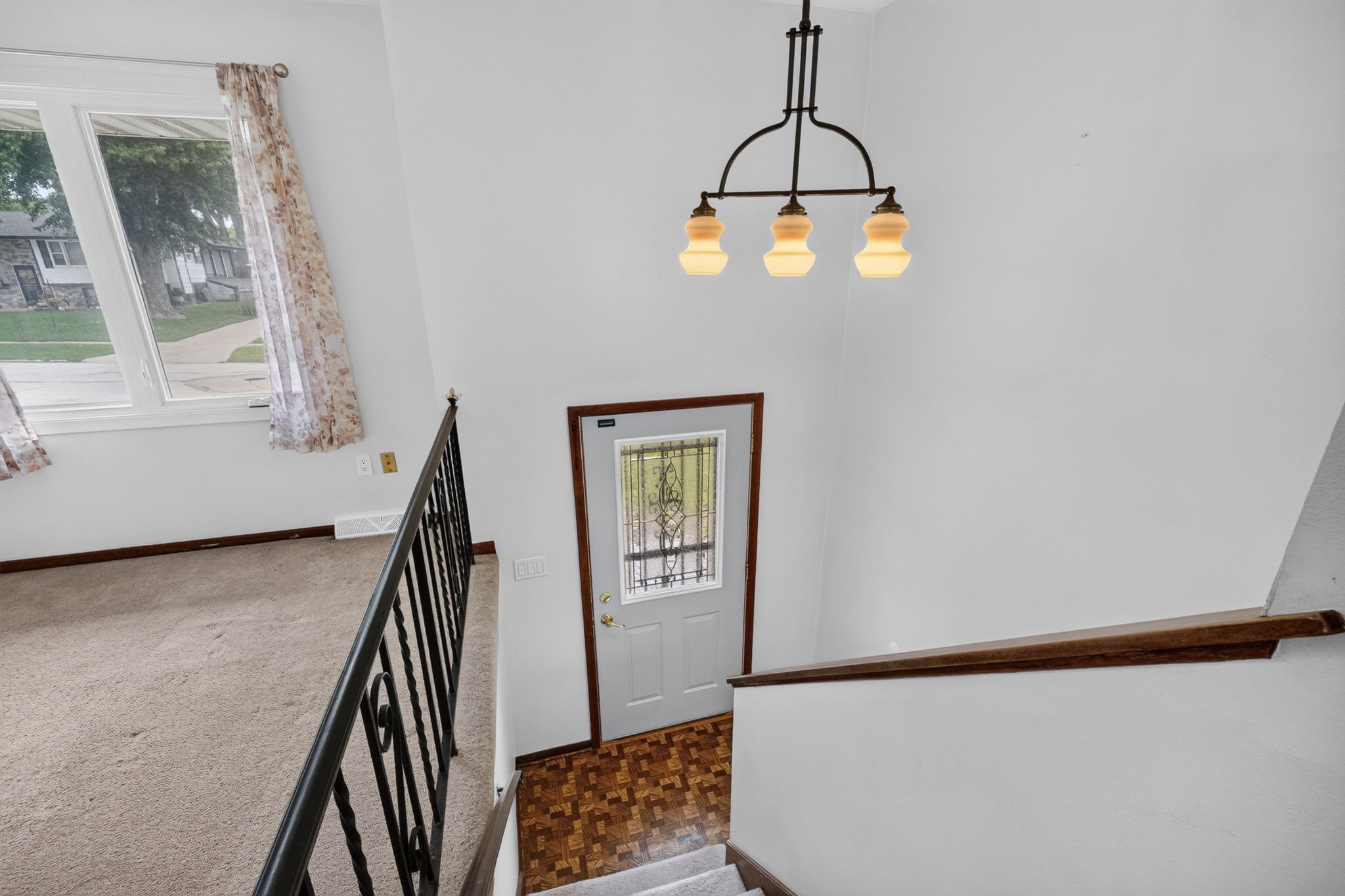 1301 Meadow Drive Property Photo 5