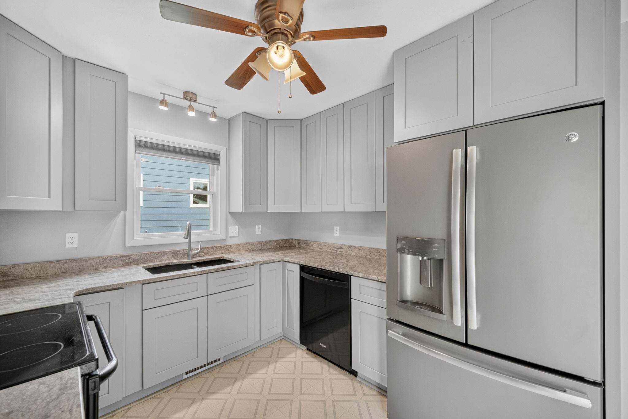 1301 Meadow Drive Property Photo 13
