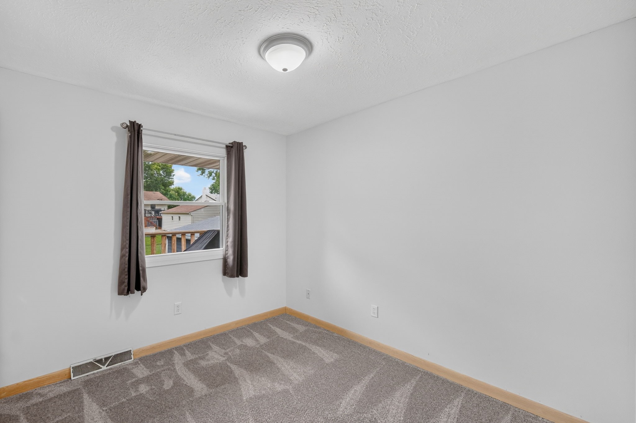 1301 Meadow Drive Property Photo 17