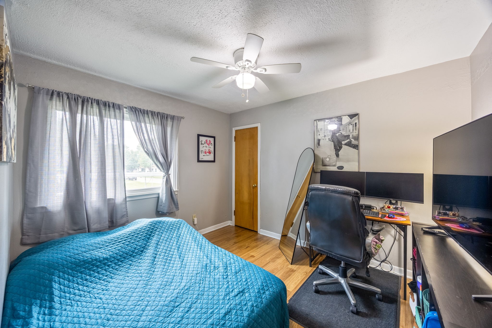 1901 Leland Avenue Property Photo 18