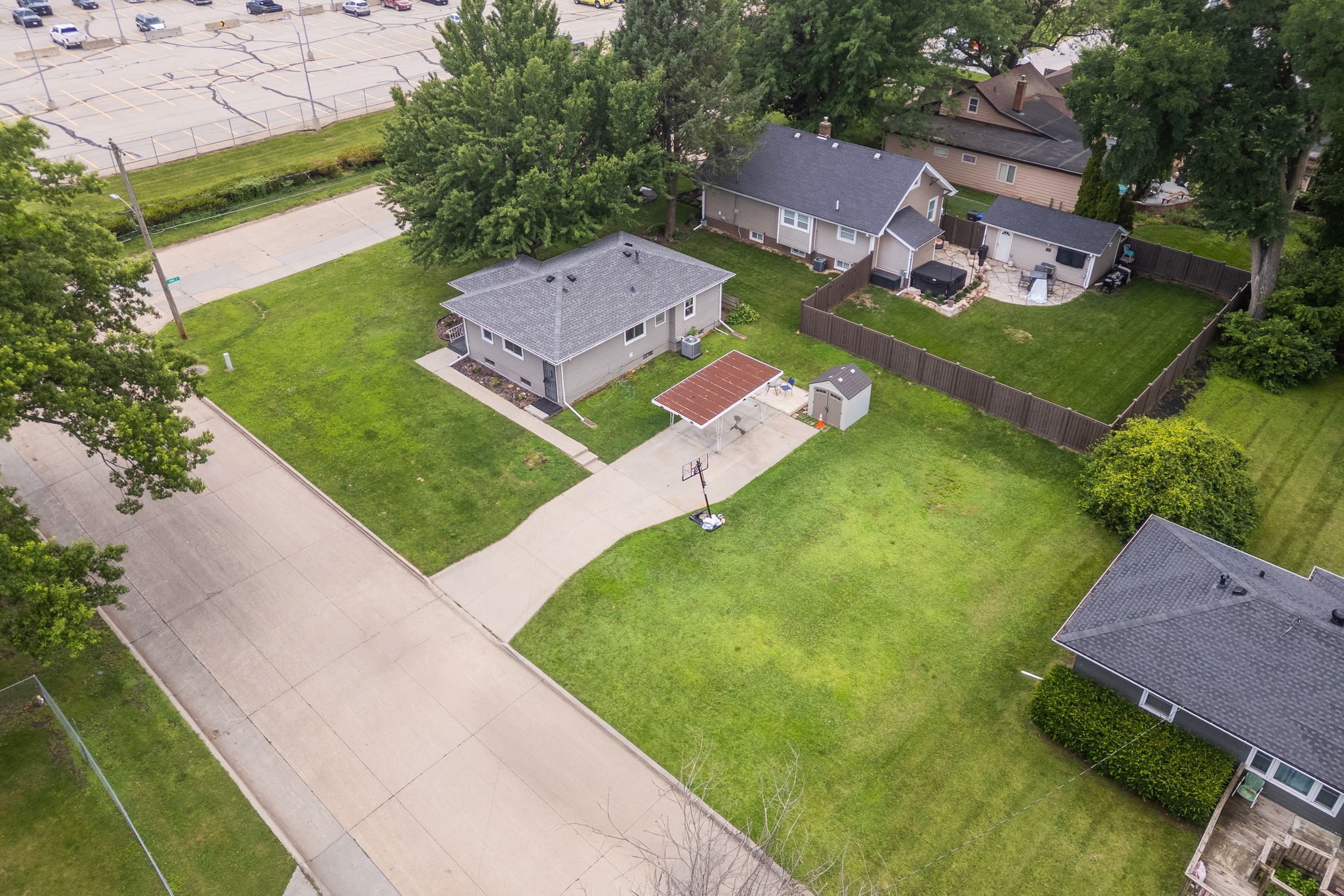 1901 Leland Avenue Property Photo 28