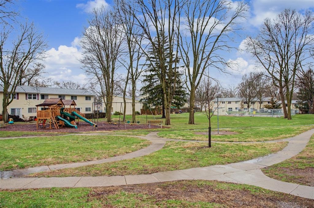703 Meadow Place Property Photo 2