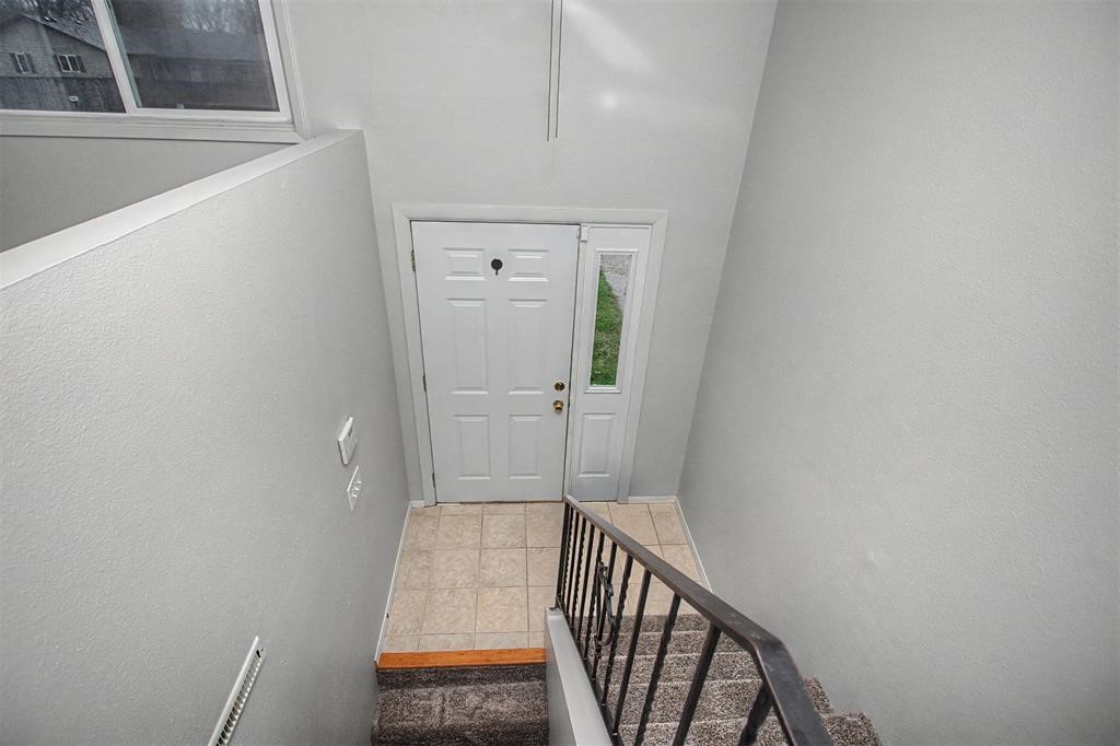 703 Meadow Place Property Photo 3