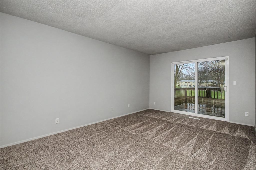 703 Meadow Place Property Photo 4