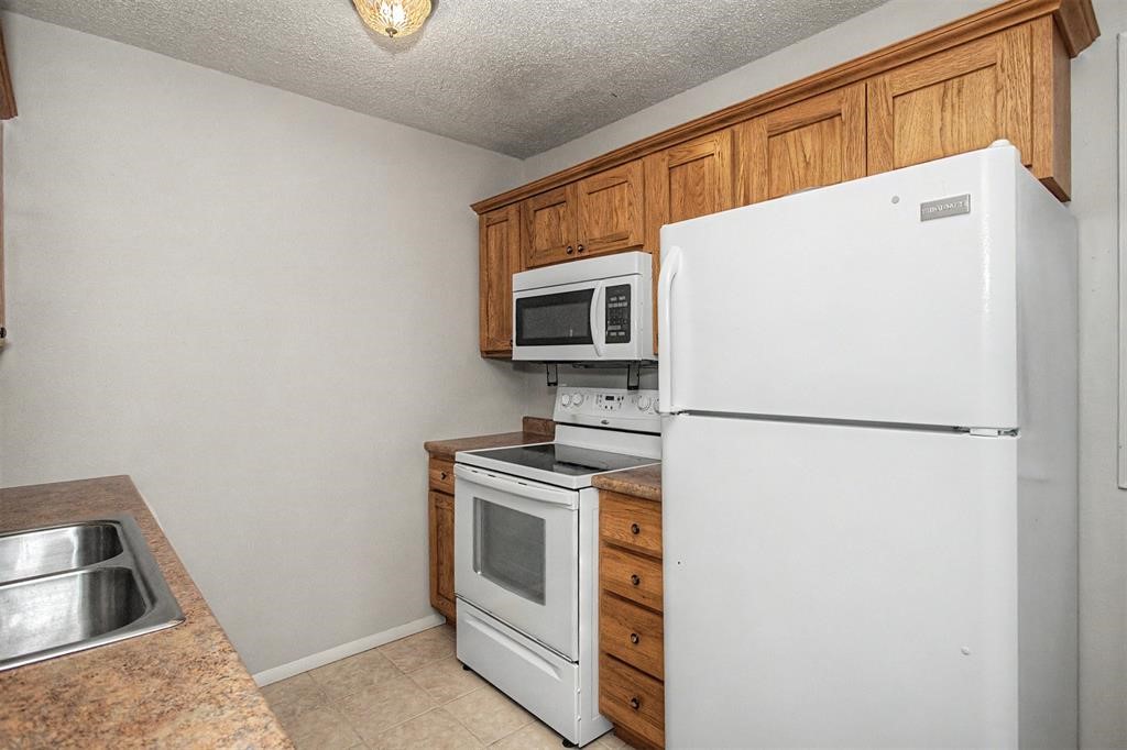 703 Meadow Place Property Photo 11
