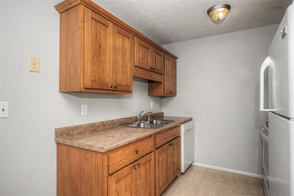 703 Meadow Place Property Photo 12
