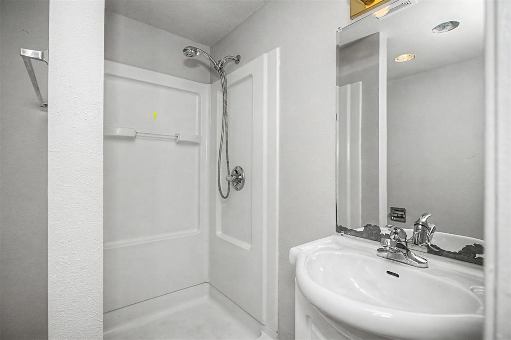 703 Meadow Place Property Photo 21
