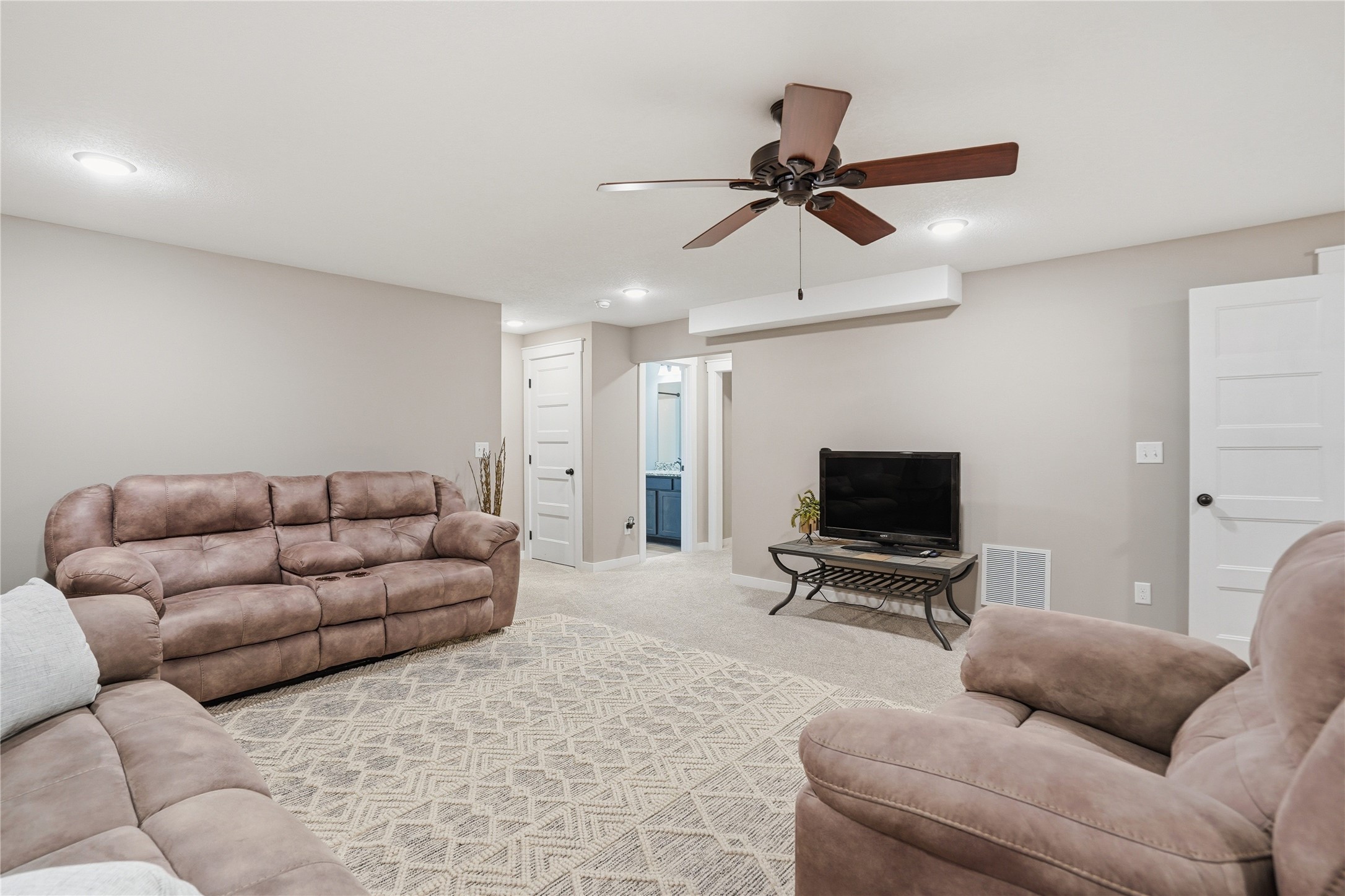 9655 Alderwood Drive Property Photo 21