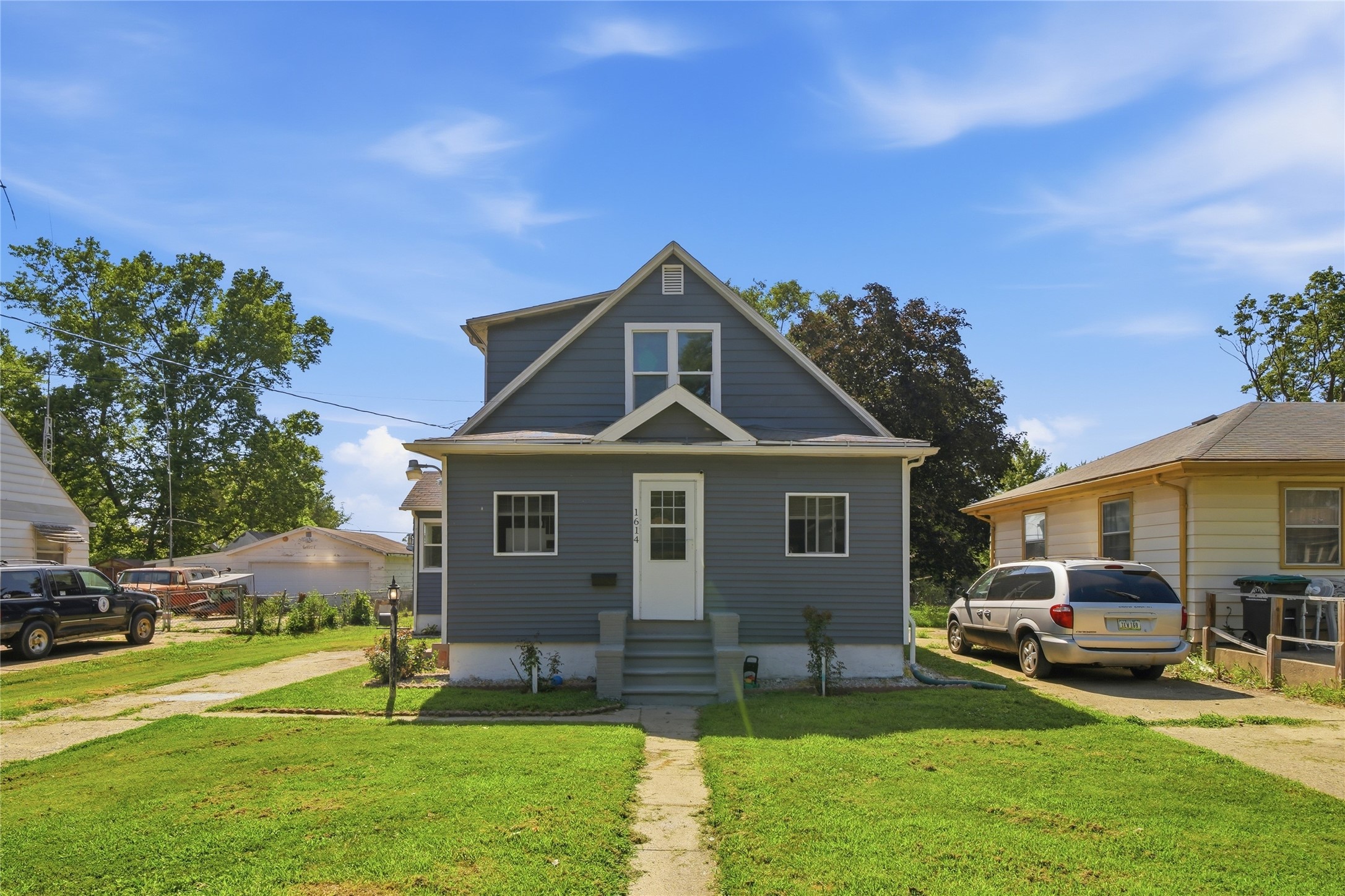 1614 Searle Street Property Photo 2