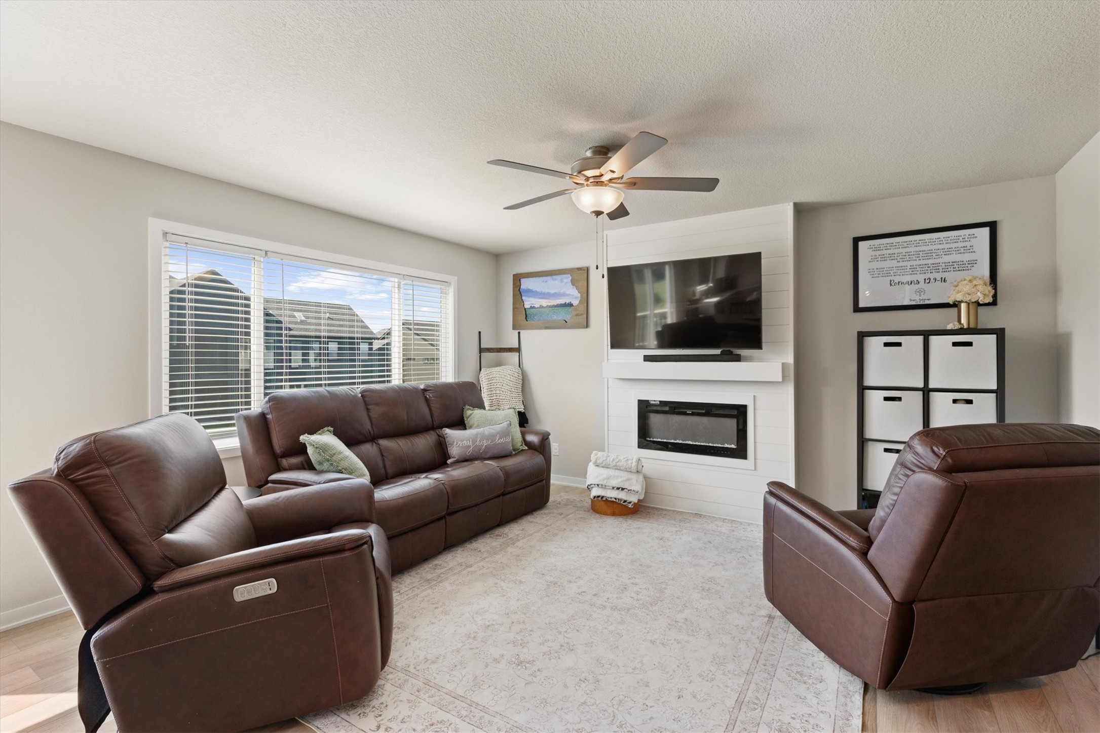 18126 Alpine Drive Property Photo 5