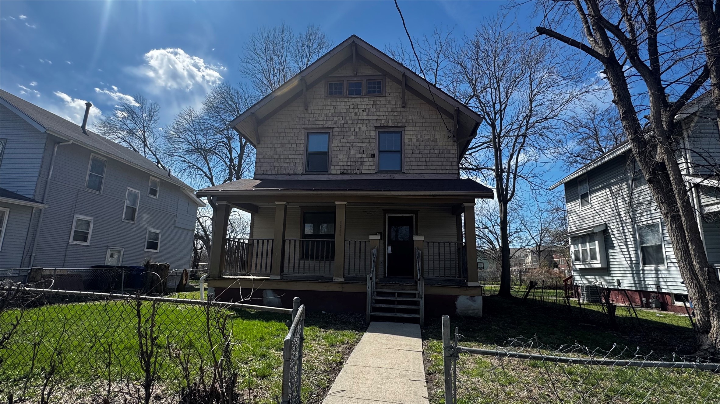 1330 18th Street Property Photo 1