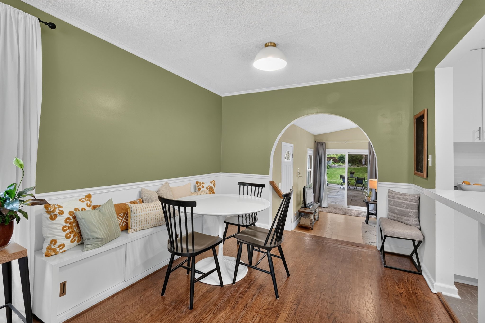 2022 56th Street Property Photo 8