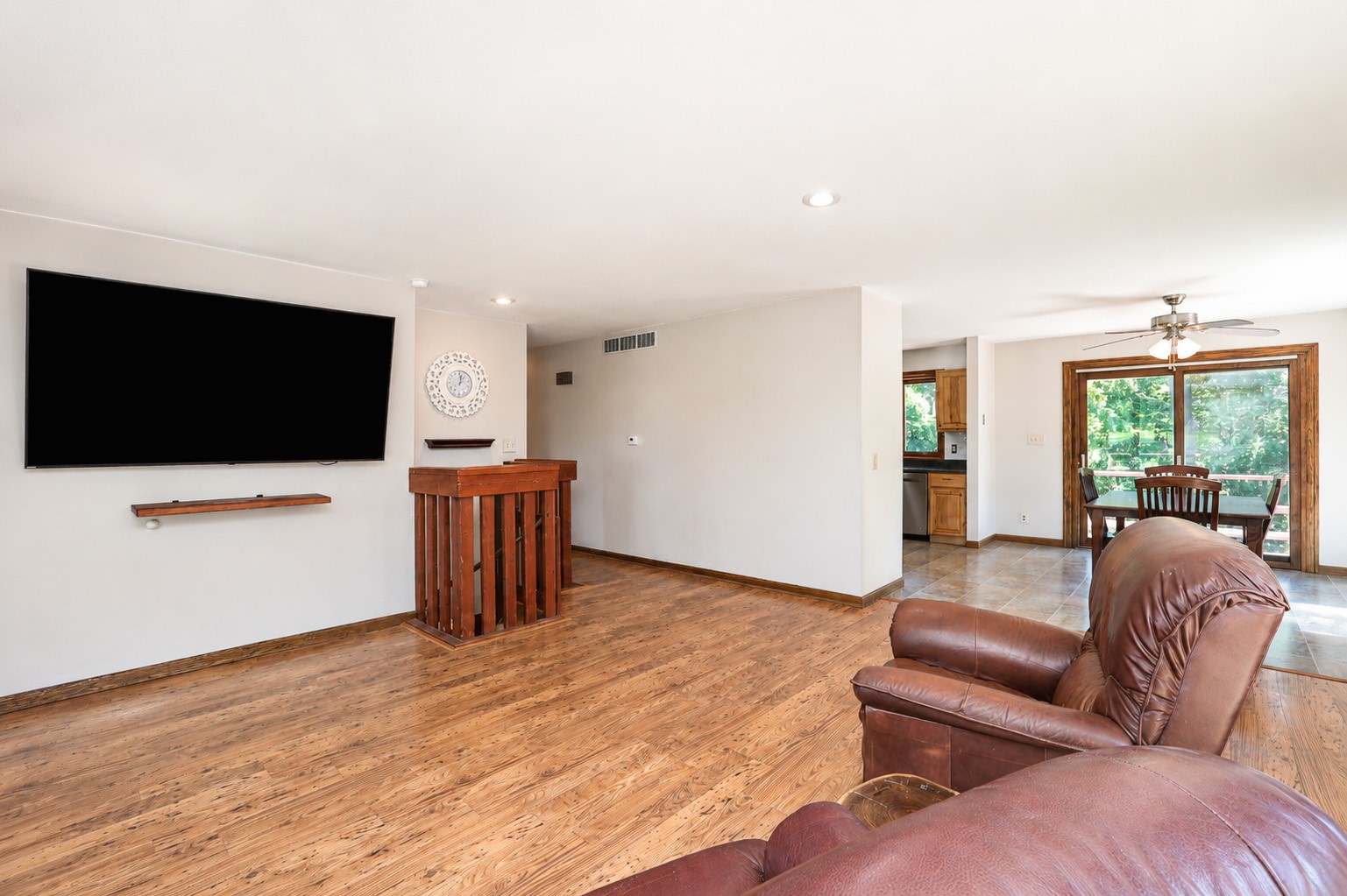 602 V Avenue Property Photo 9