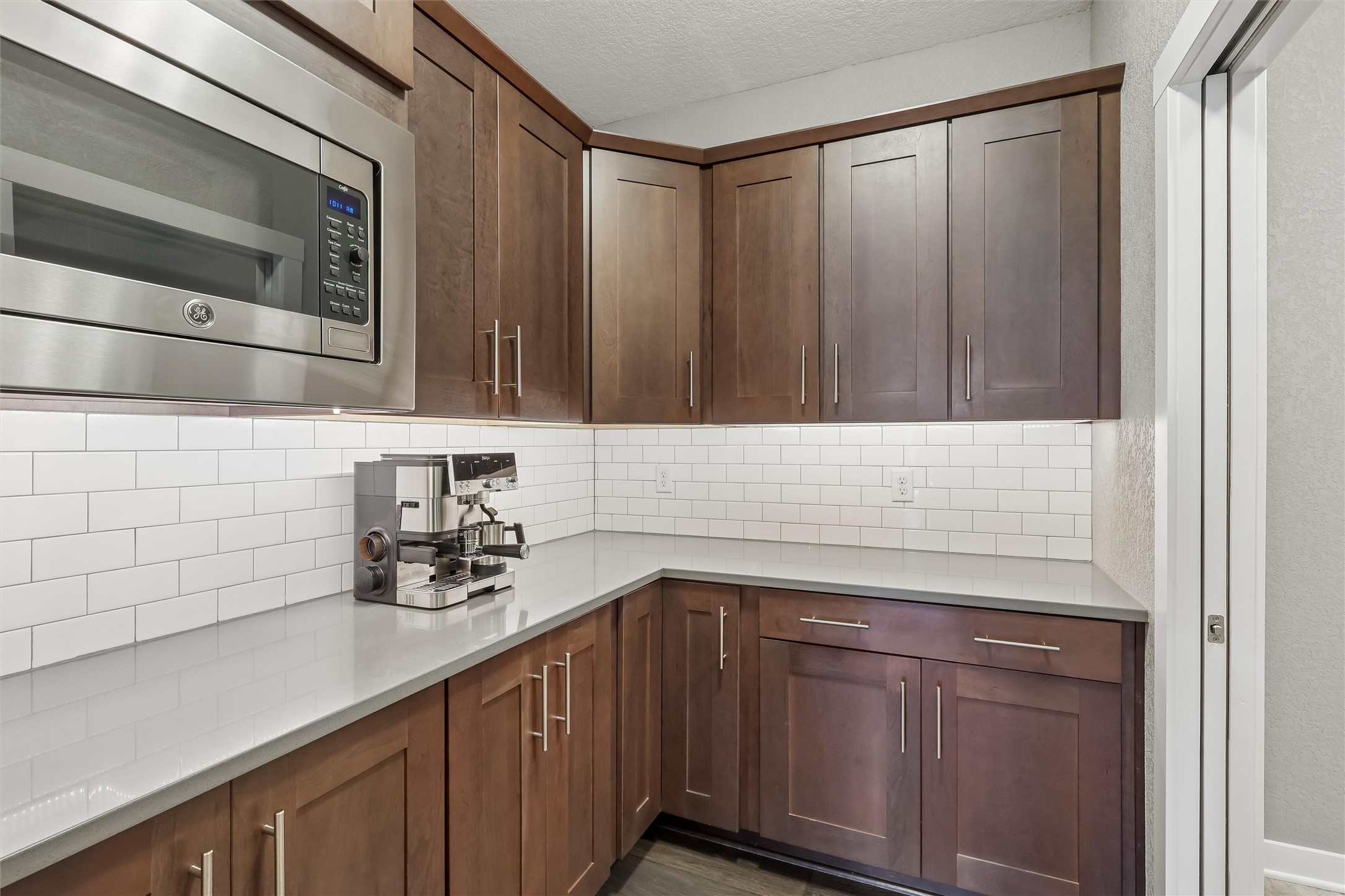 16215 Northpark Drive Property Photo 11