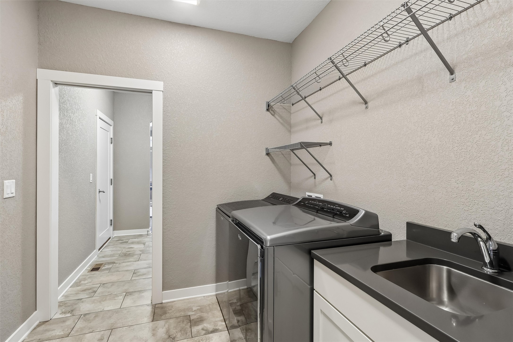 16215 Northpark Drive Property Photo 14