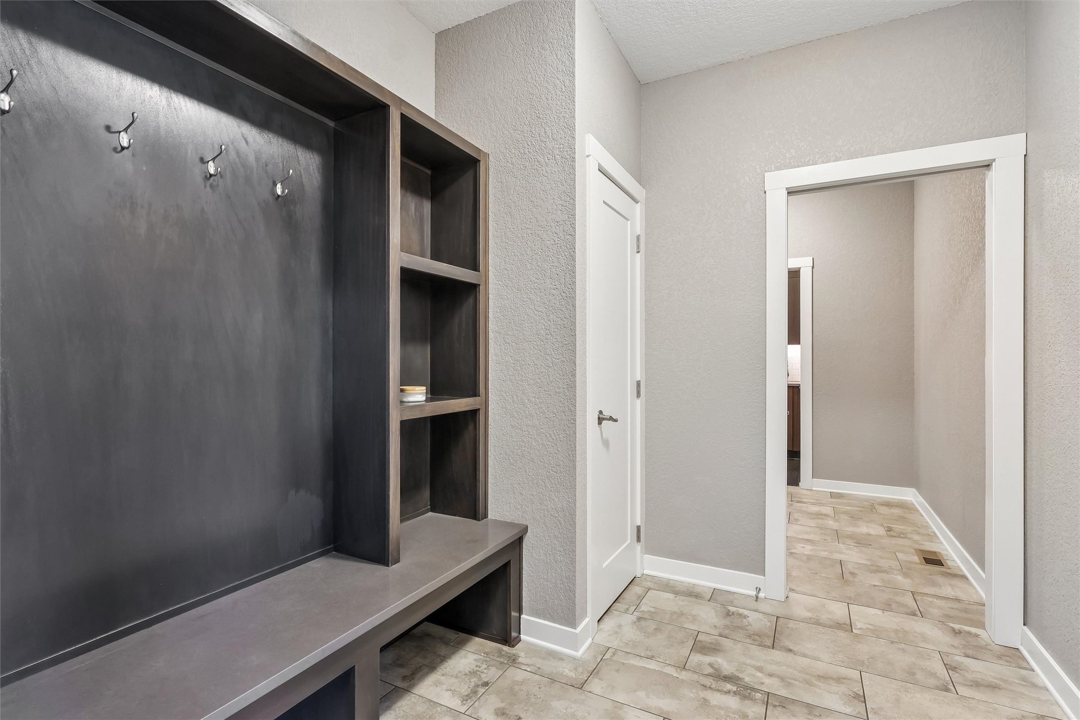 16215 Northpark Drive Property Photo 15