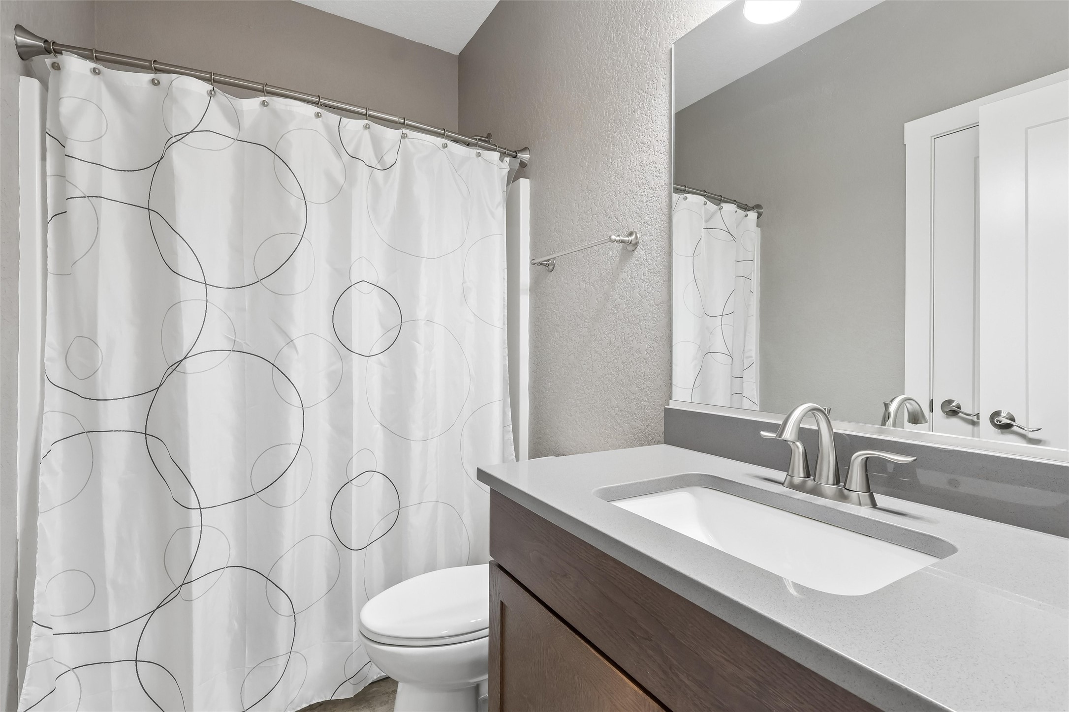 16215 Northpark Drive Property Photo 18