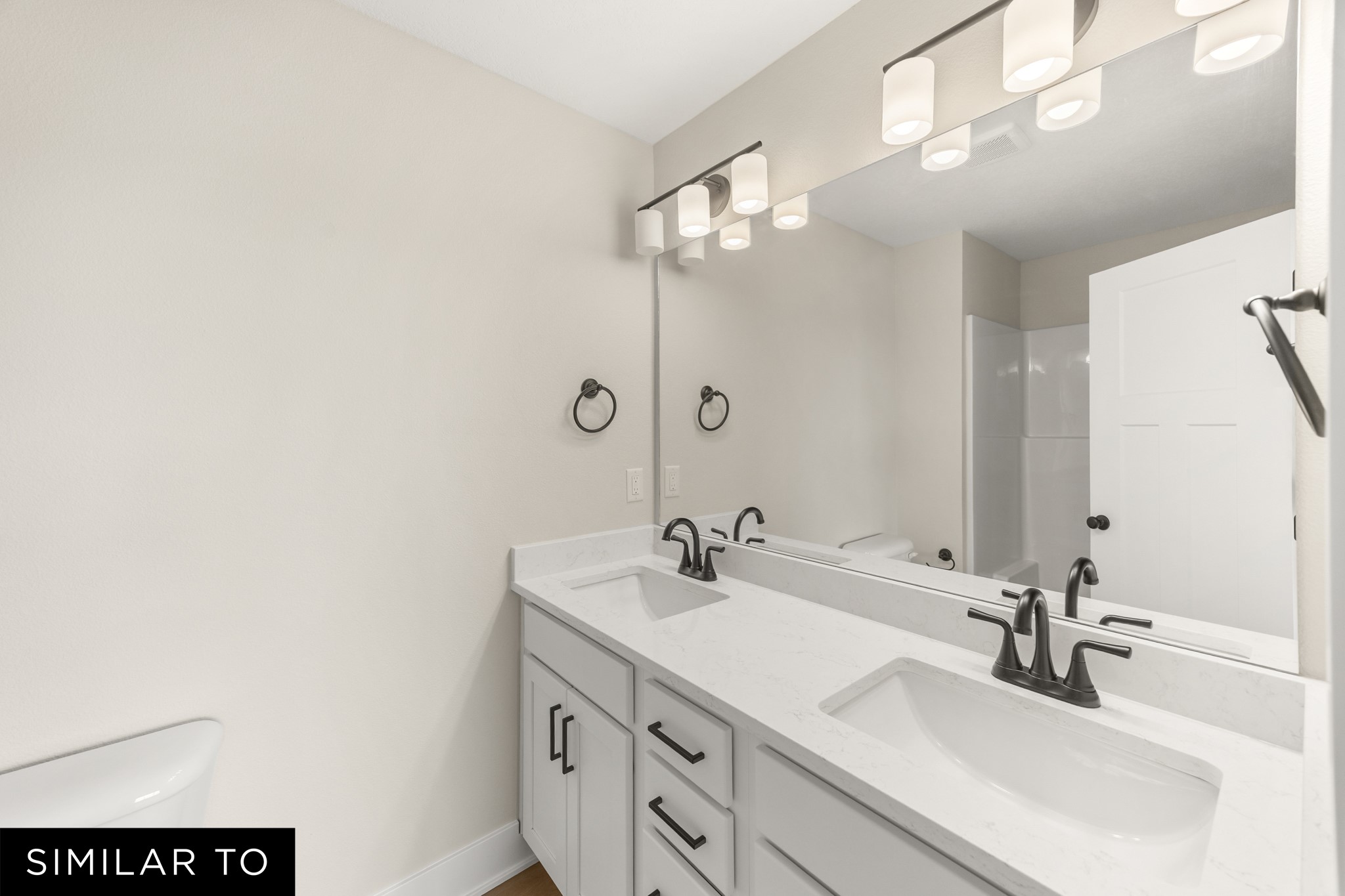 614 Ne Hart Lane Property Photo 17