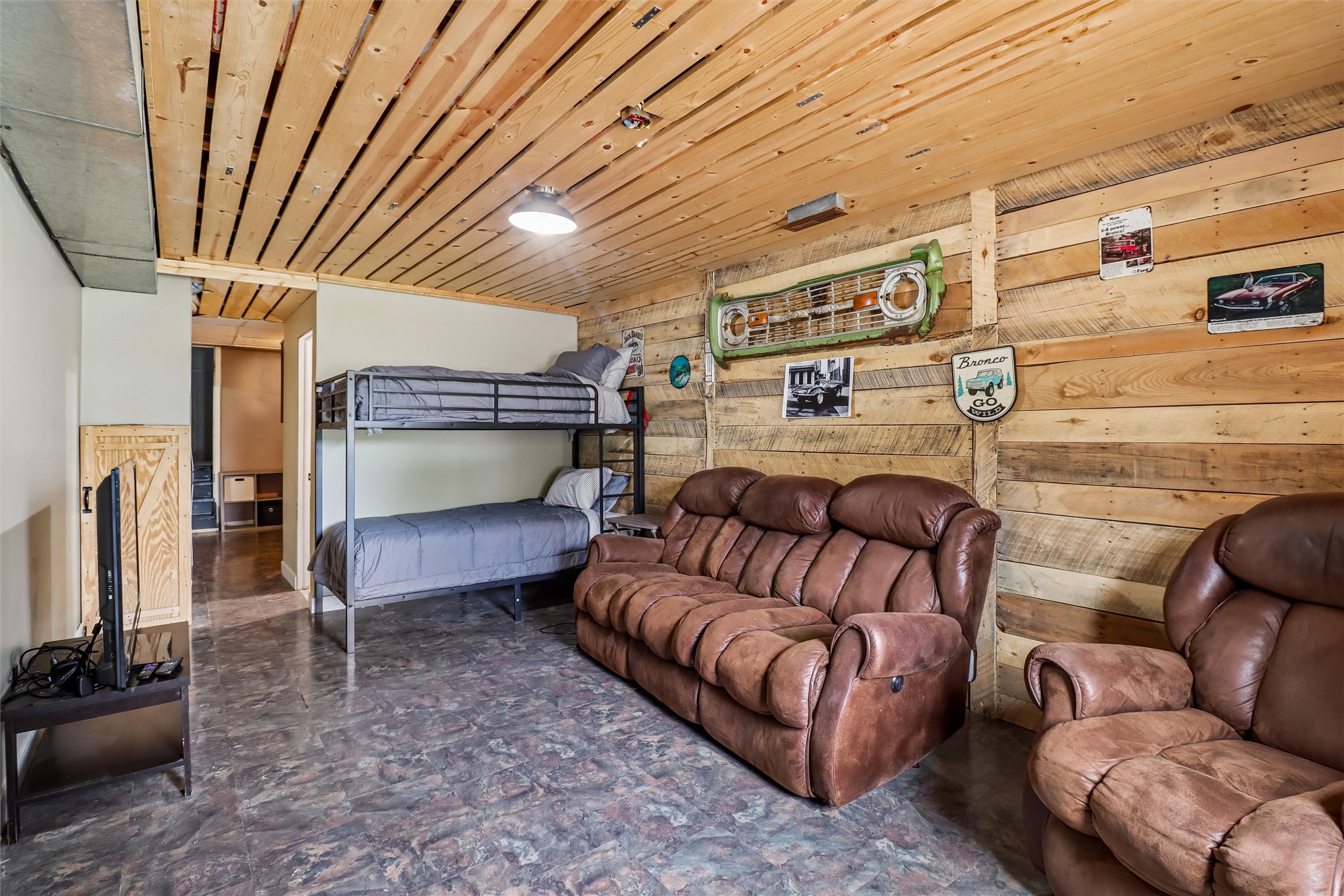 17836 Timberline Drive Property Photo 19