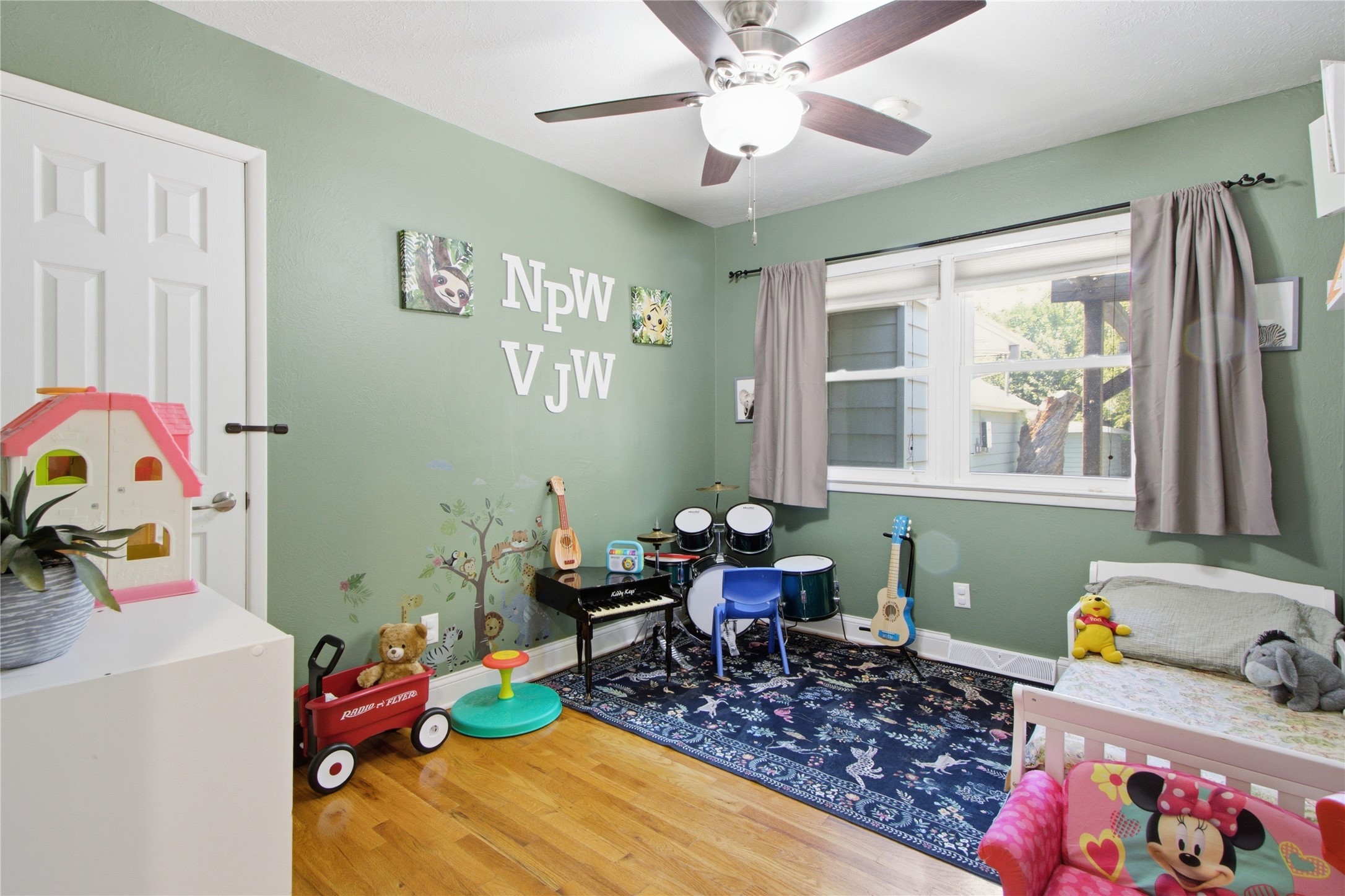 1912 E 28th Street Property Photo 14