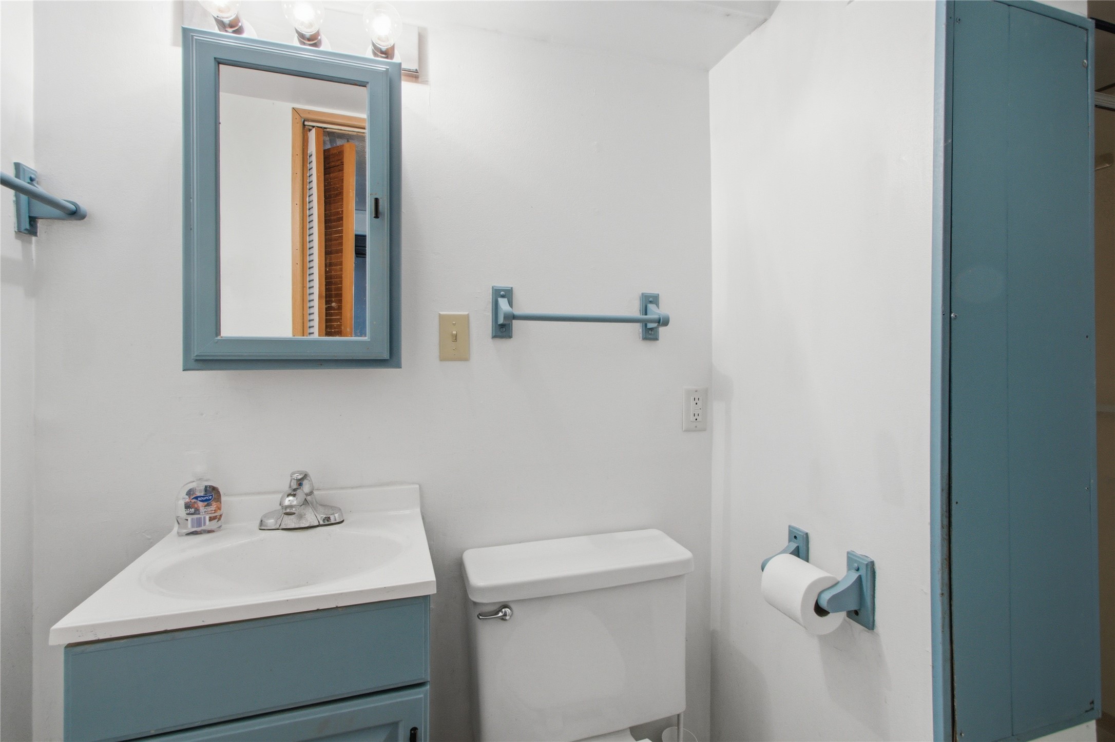1912 E 28th Street Property Photo 21