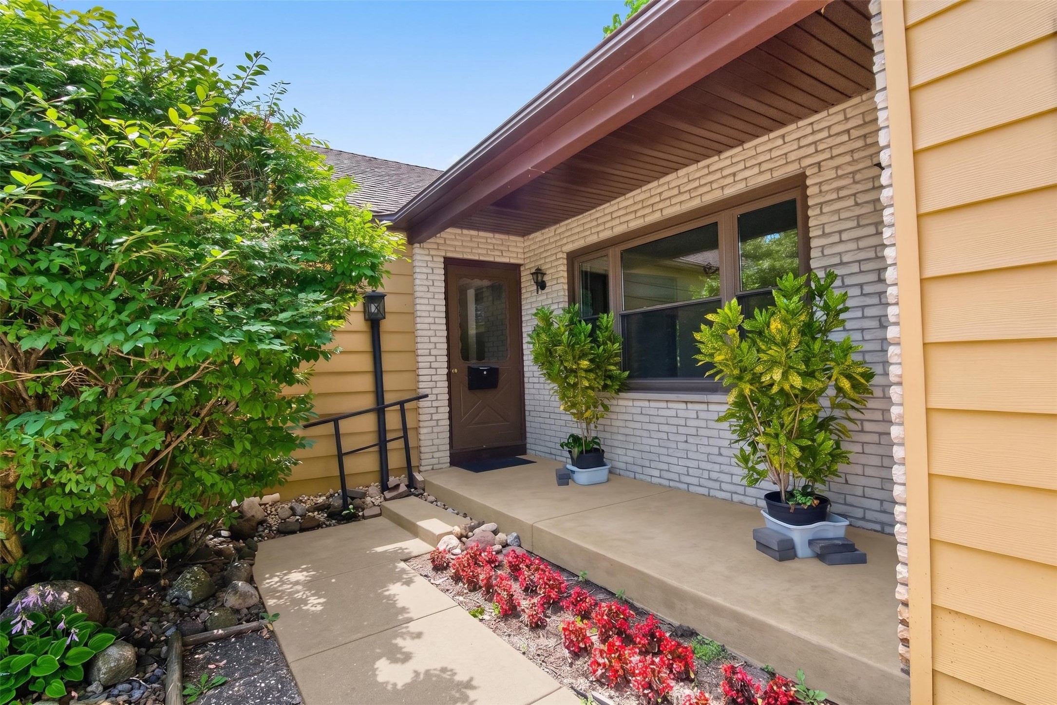 1019 Arkansas Avenue Property Photo 4