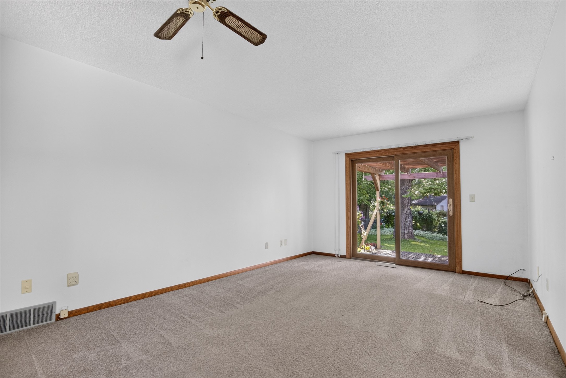 1019 Arkansas Avenue Property Photo 5