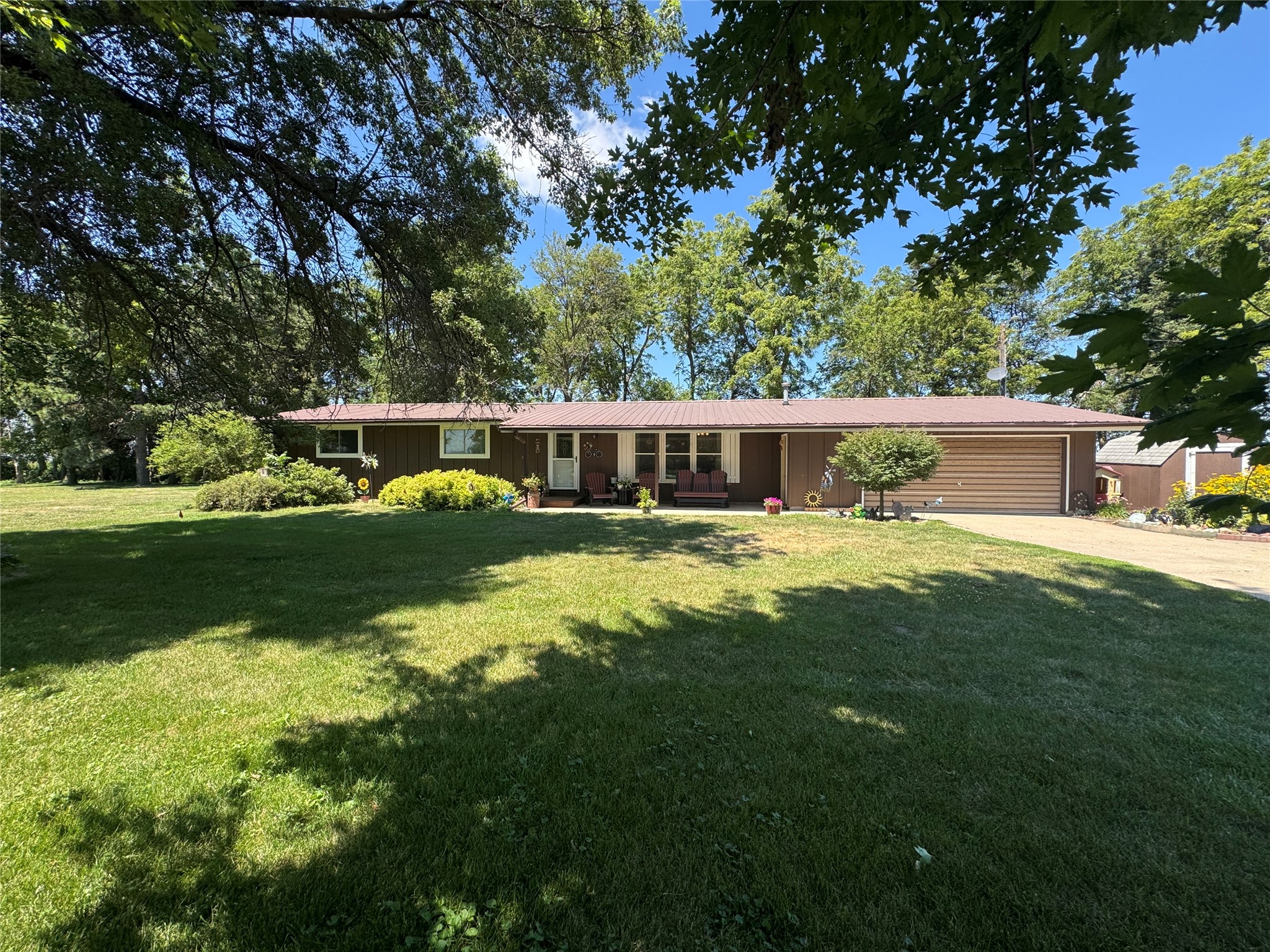 75348 Glendale Road Property Photo 1