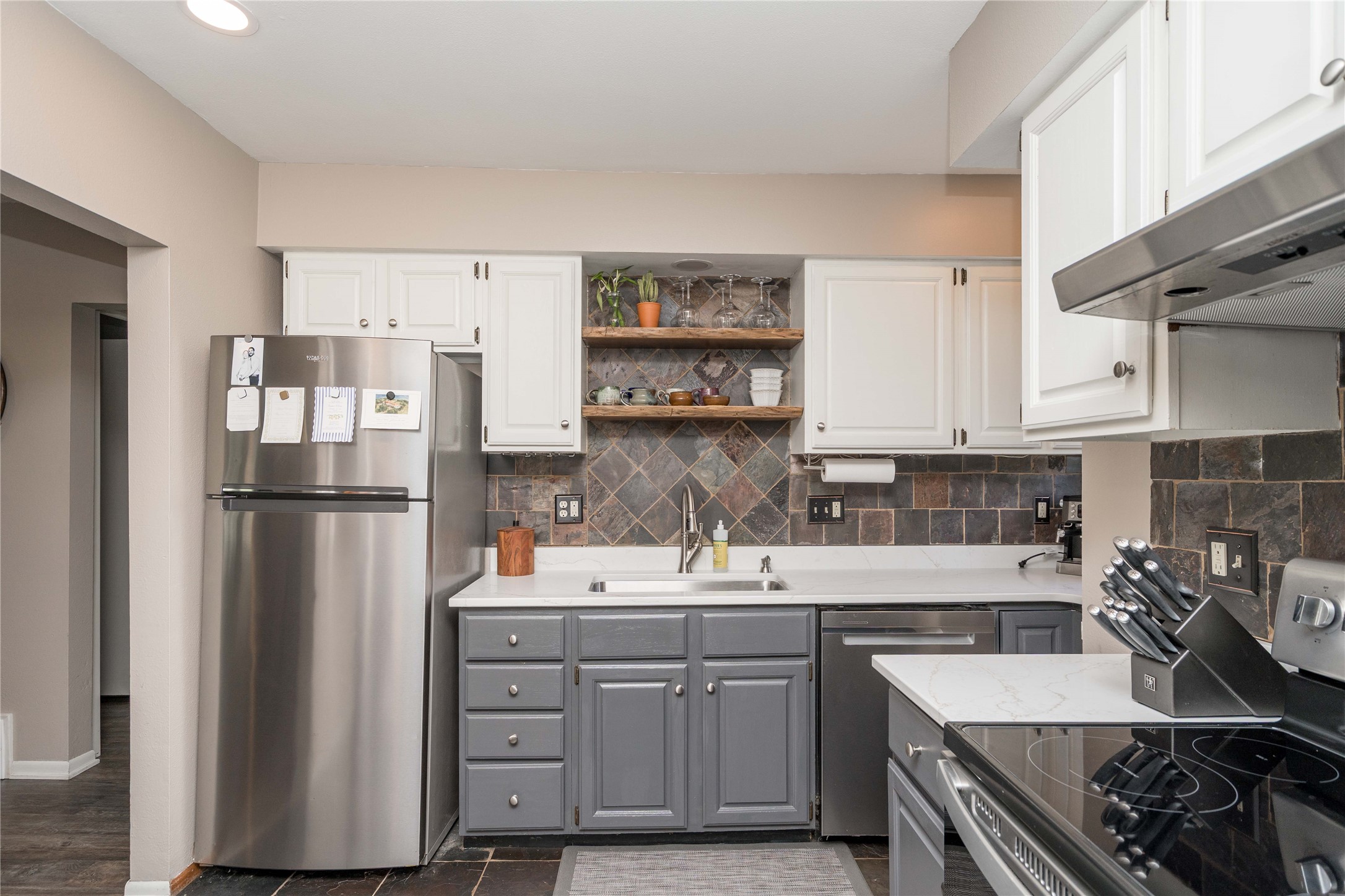 3306 50th Street Property Photo 10