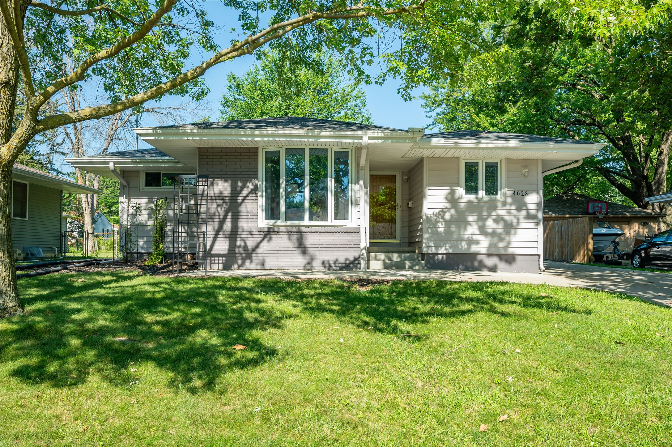 4028 Lynner Drive Property Photo 1