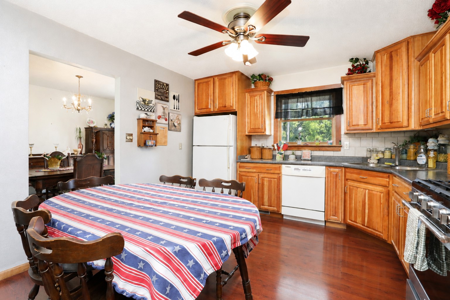 341 E Rose Avenue Property Photo 14
