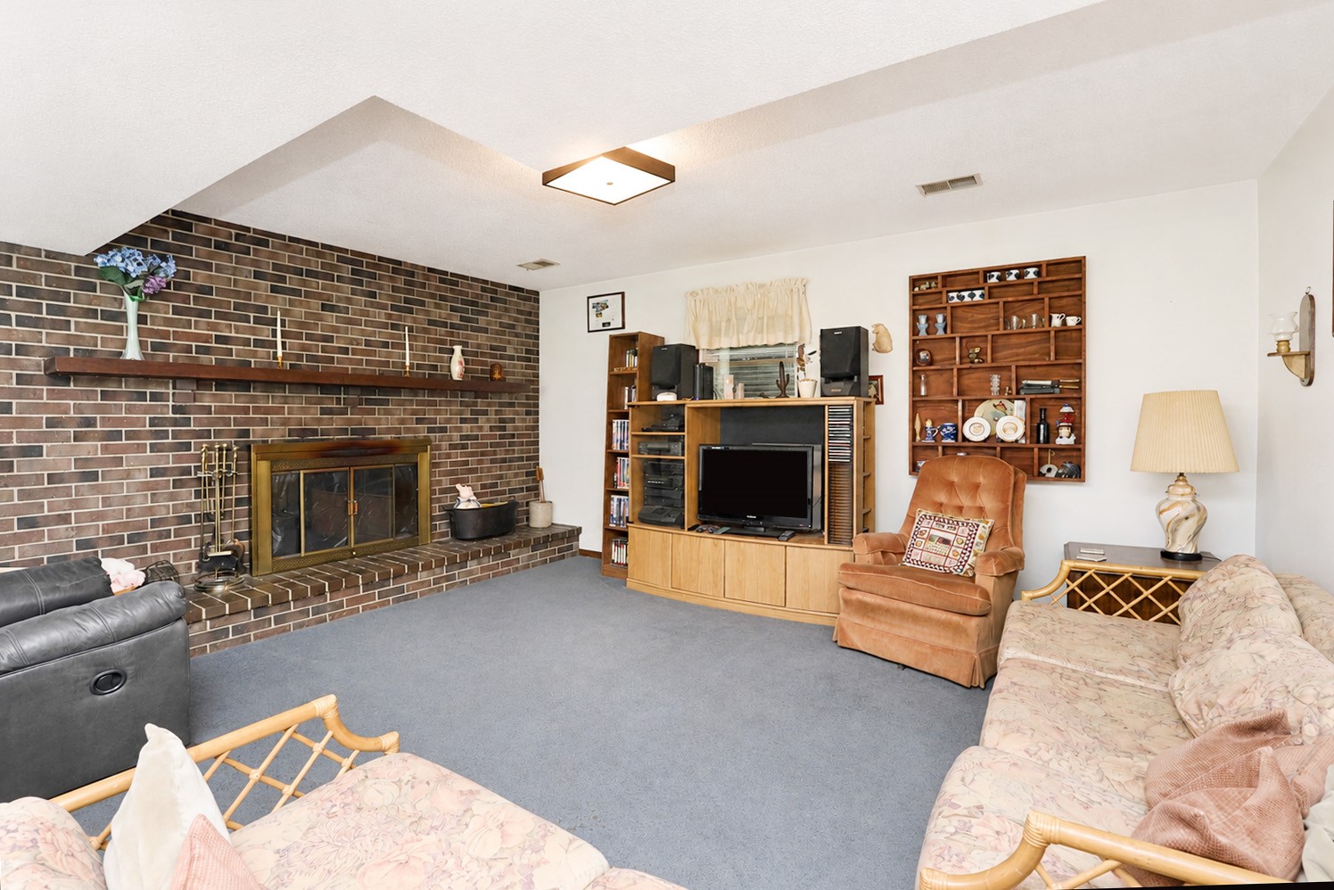 341 E Rose Avenue Property Photo 28