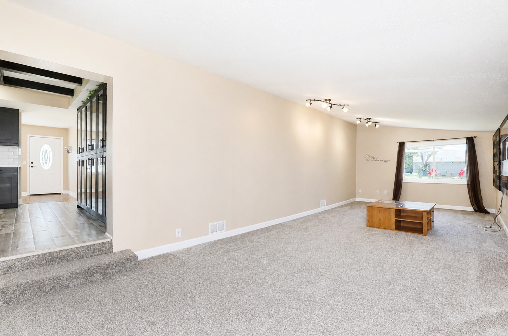 4119 70th Street Property Photo 9