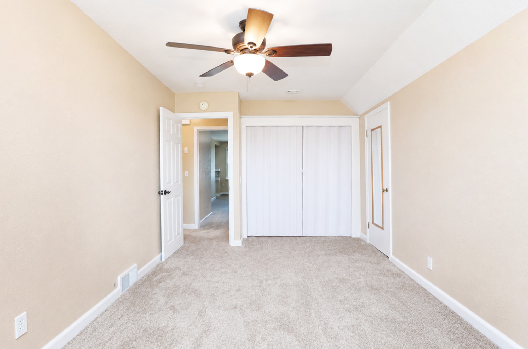 4119 70th Street Property Photo 14