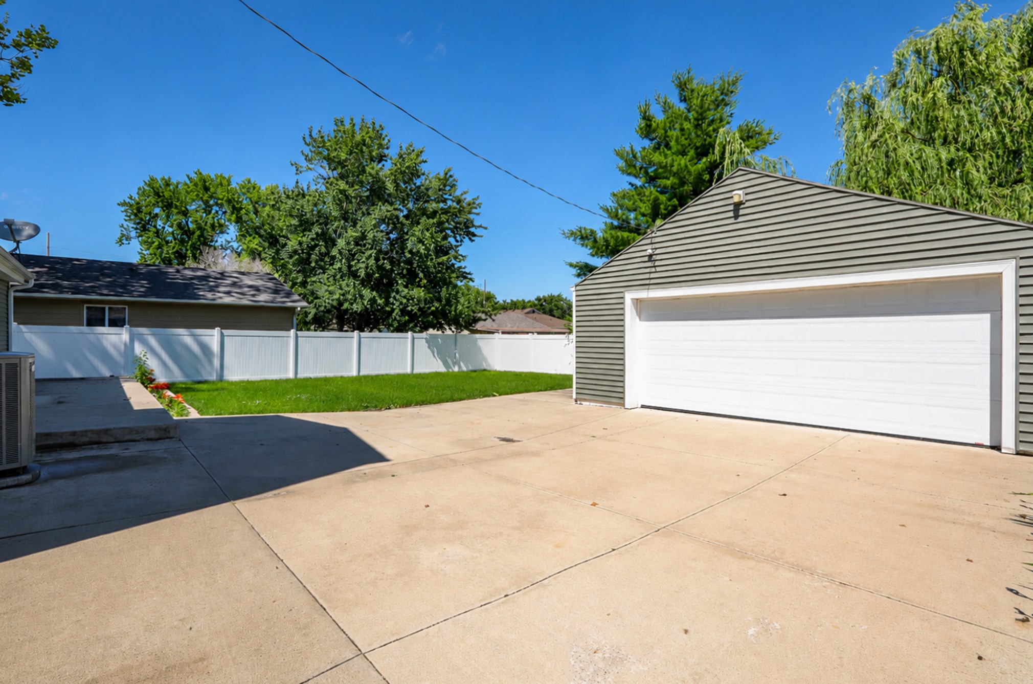 4119 70th Street Property Photo 33
