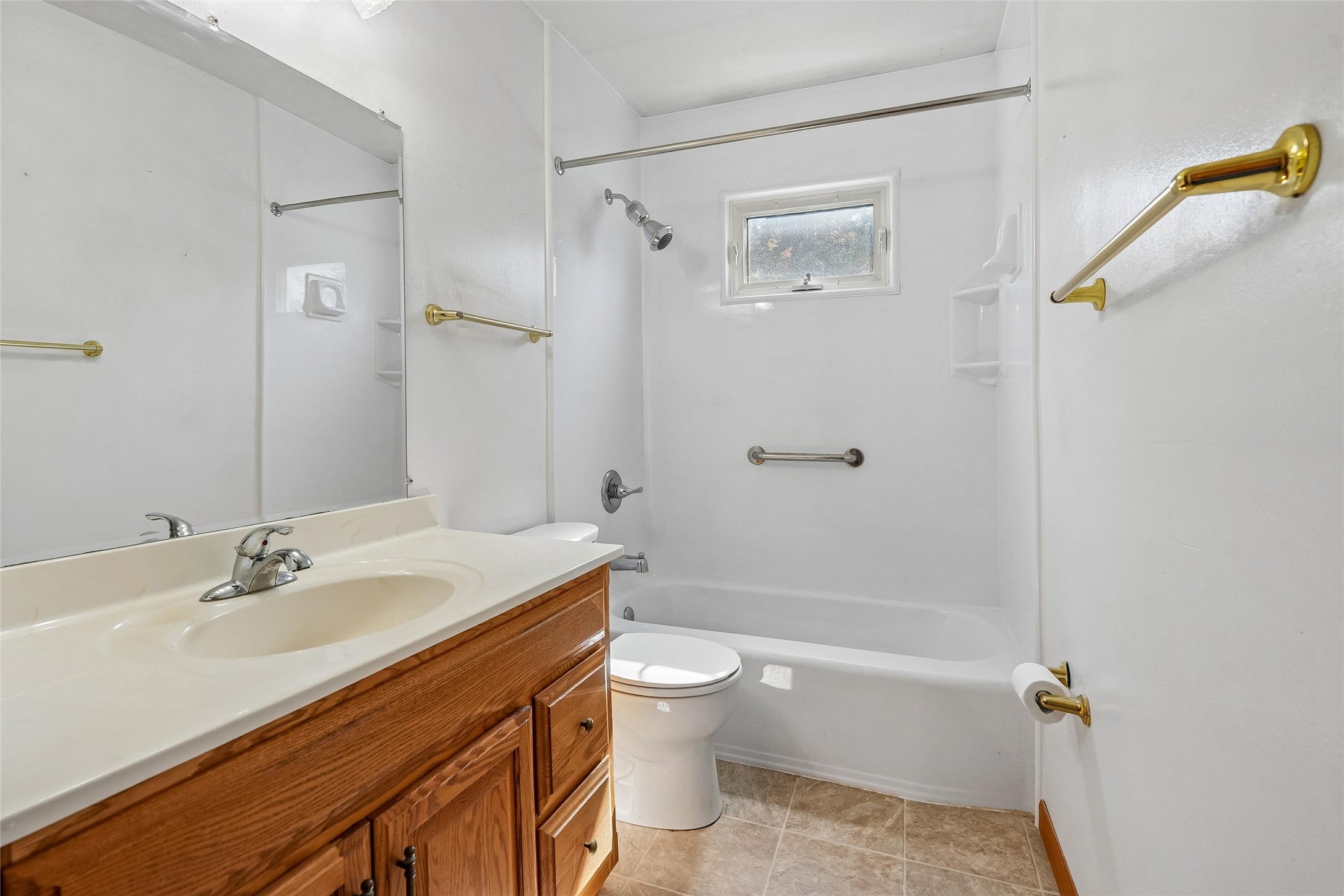 8041 Crestview Drive Property Photo 14