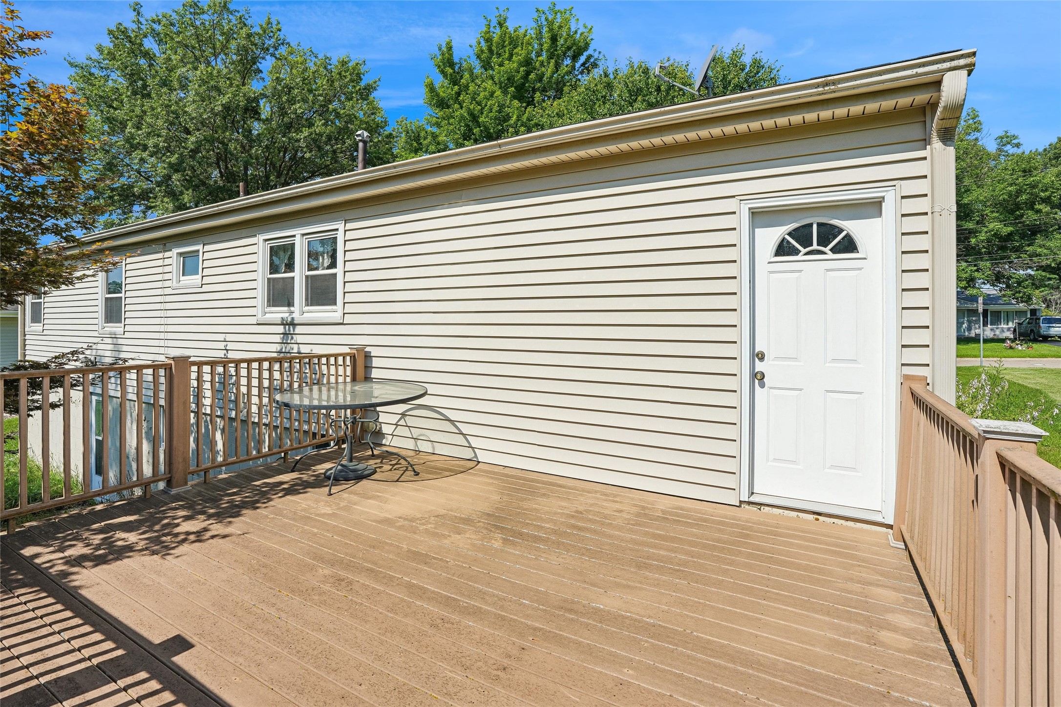 8041 Crestview Drive Property Photo 22