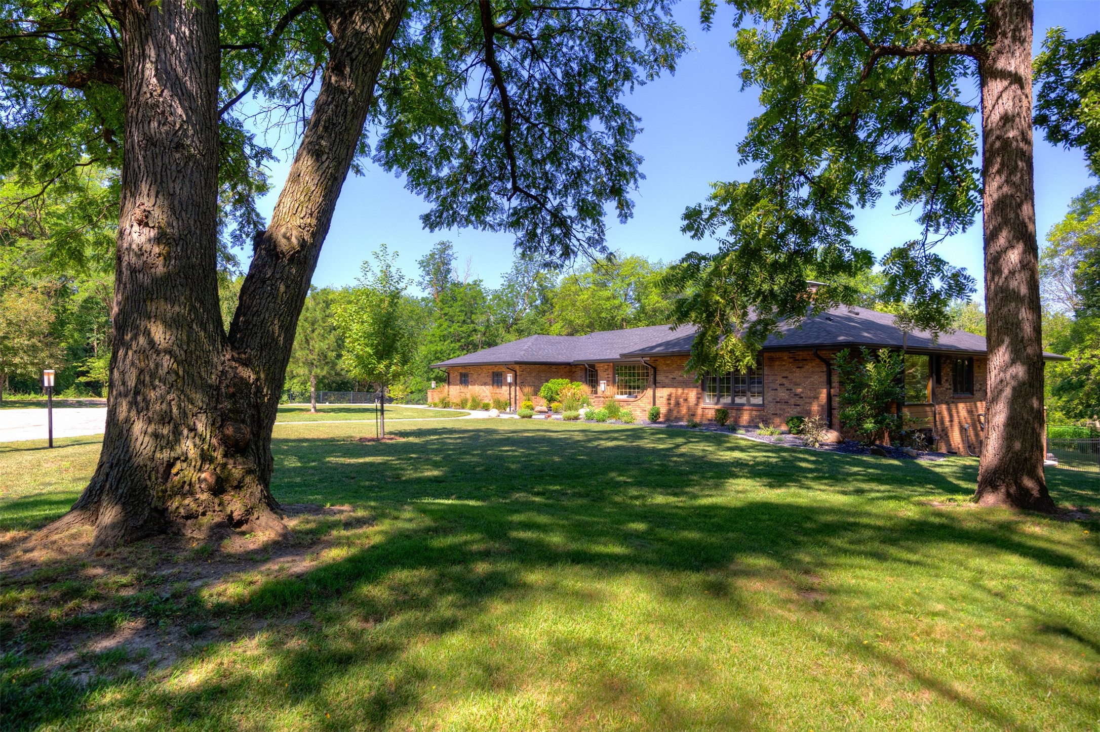 5154 Lower Beaver Road Property Photo 2
