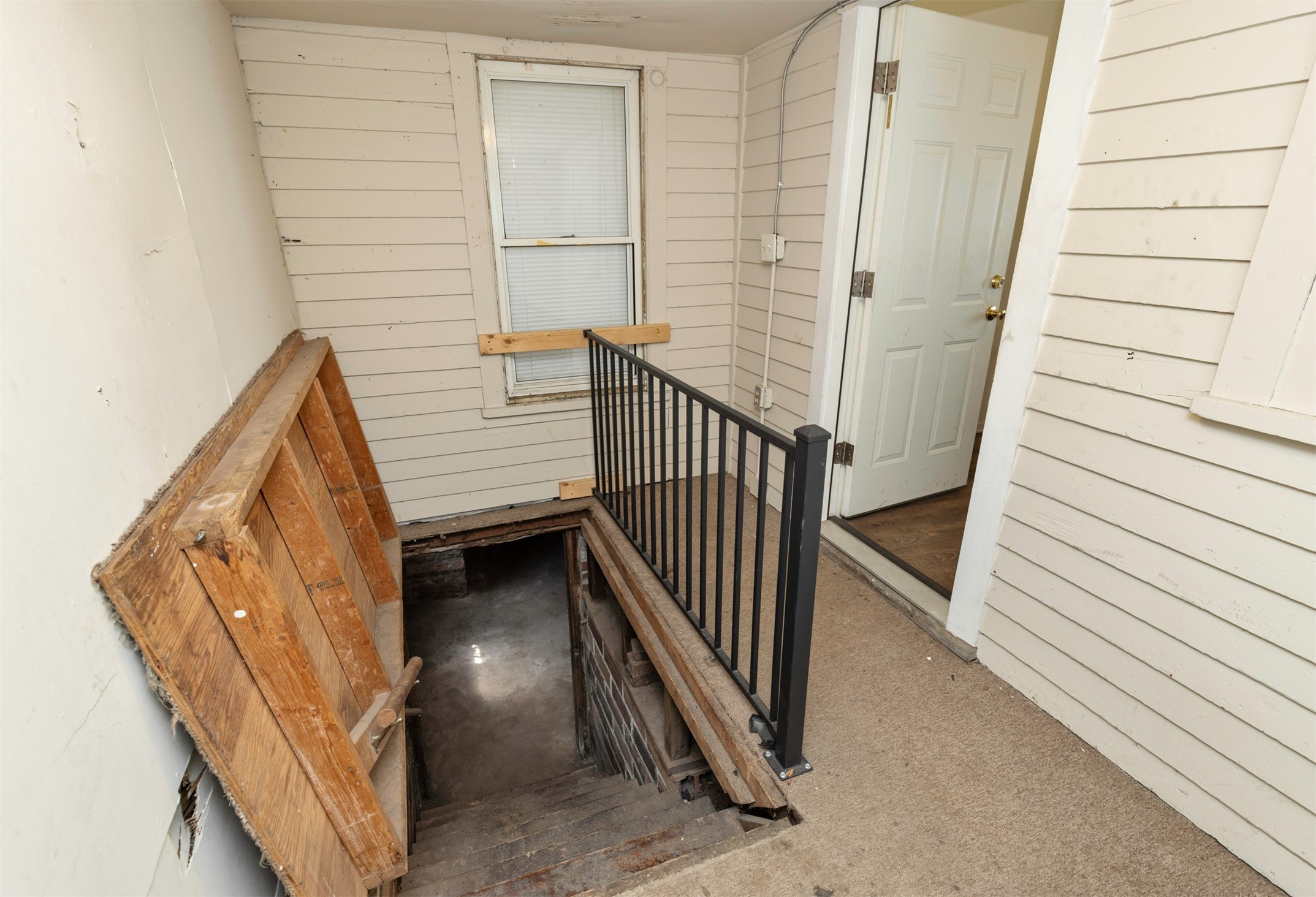 911 Leland Avenue Property Photo 25